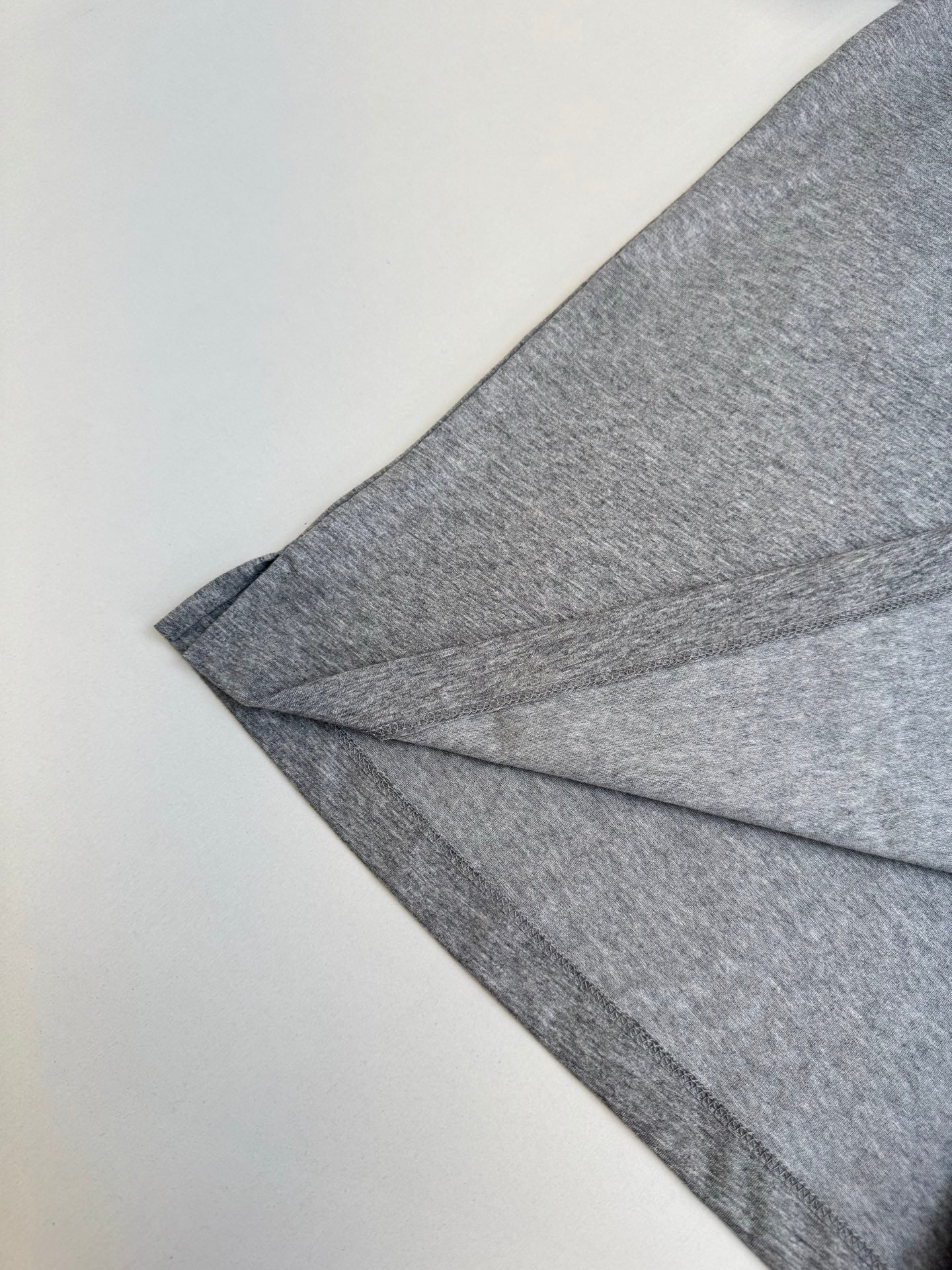 LuxluxHouse Best Quality Clothes T-shirt Prada