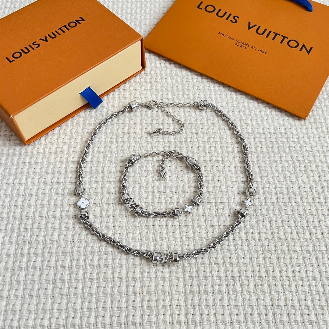 LuxluxHouse Best Quality Accessories Necklace Bracelet Louis Vuitton