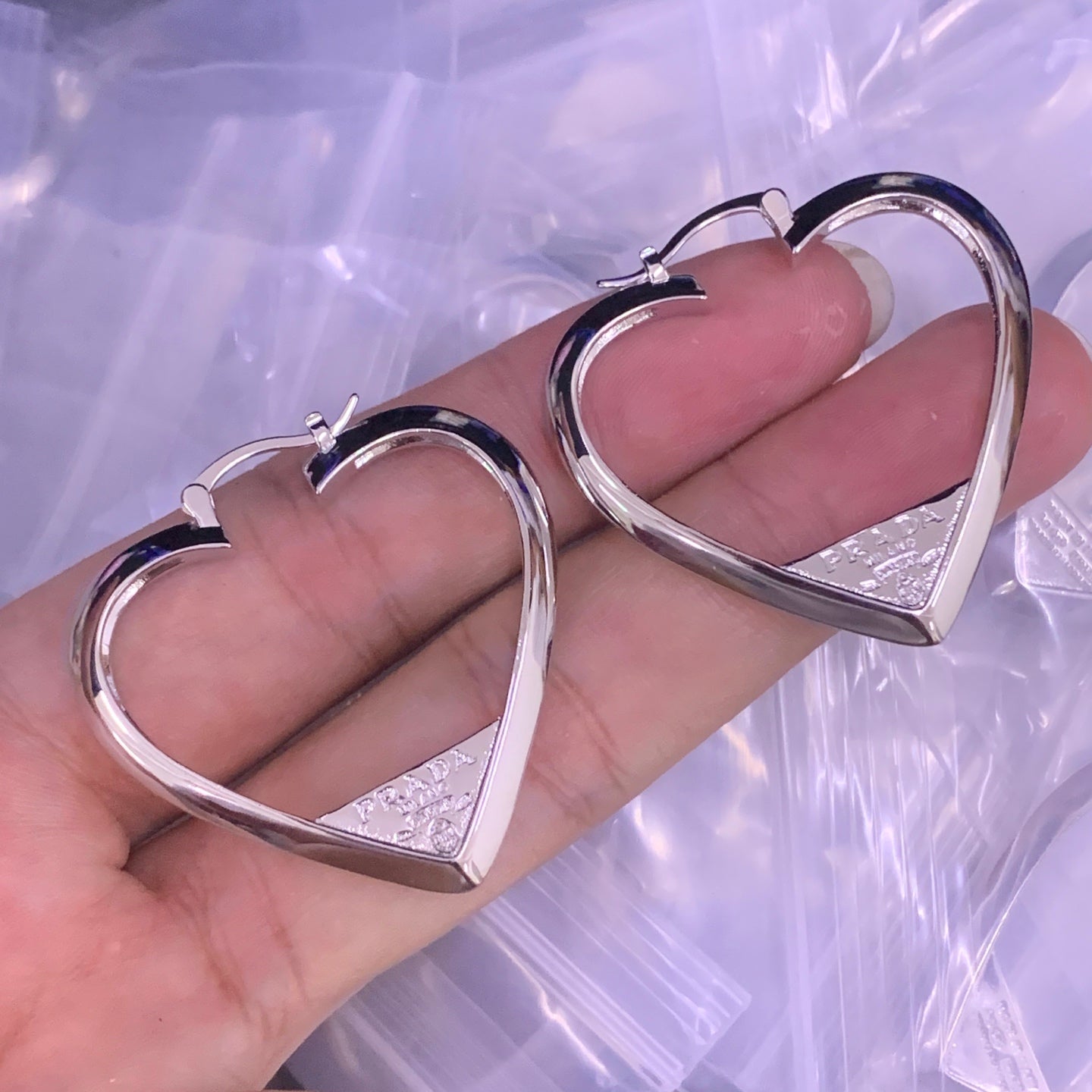 LuxluxHouse Low Price And High Quality Accessories Prada
