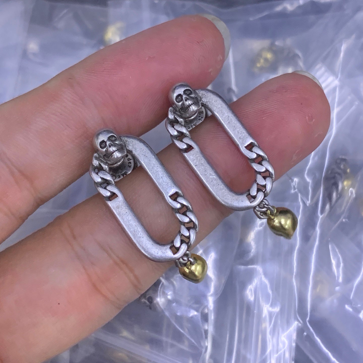 LuxluxHouse Low Price And High Quality Accessories Alexander McQueen