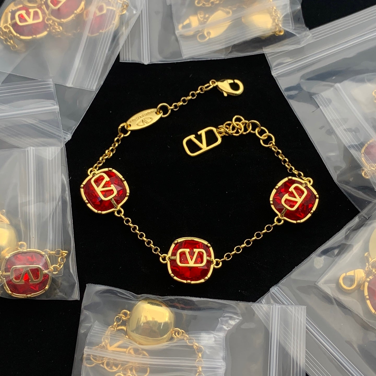 LuxluxHouse Low Price And High Quality Accessories Valentino