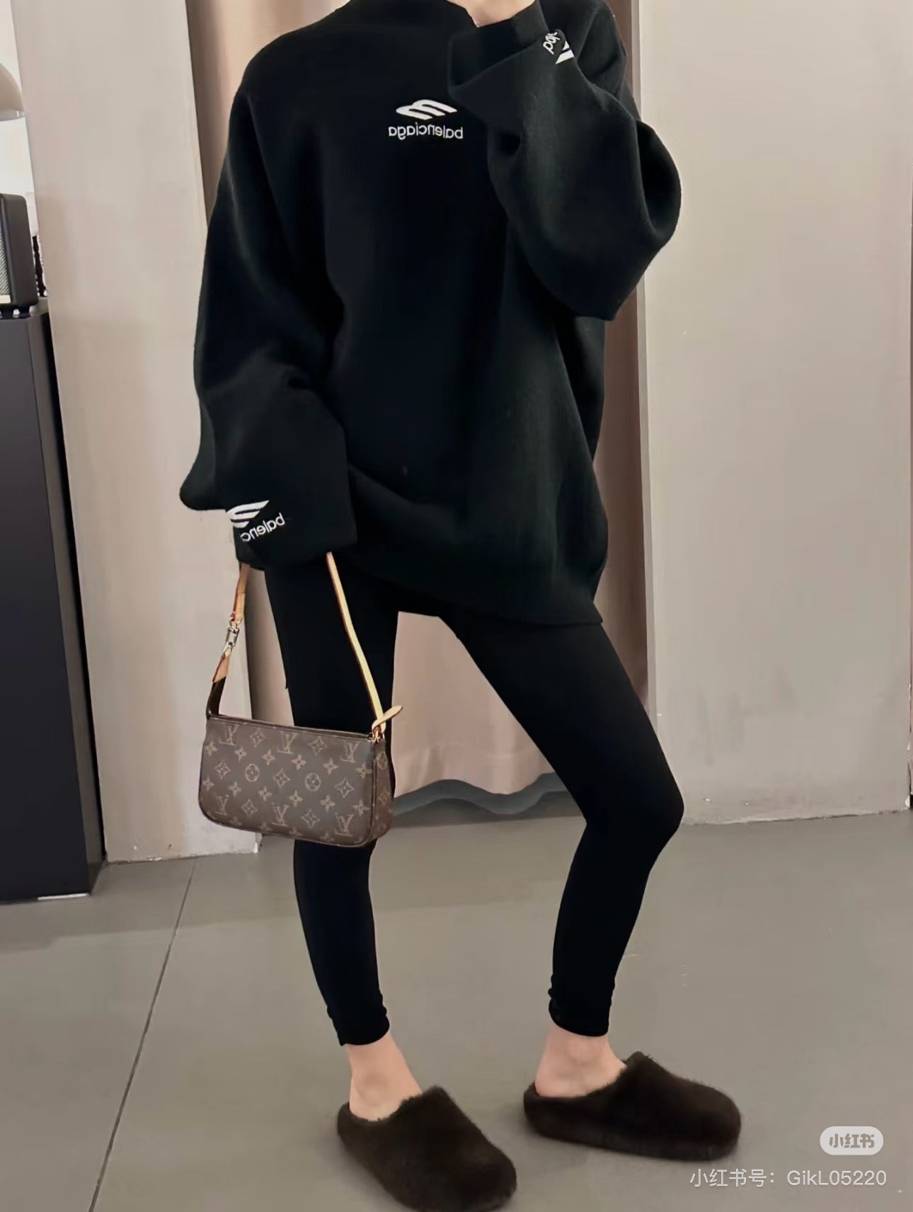 LuxluxHouse Best Quality Clothes Balenciaga Hoodie & Sweater