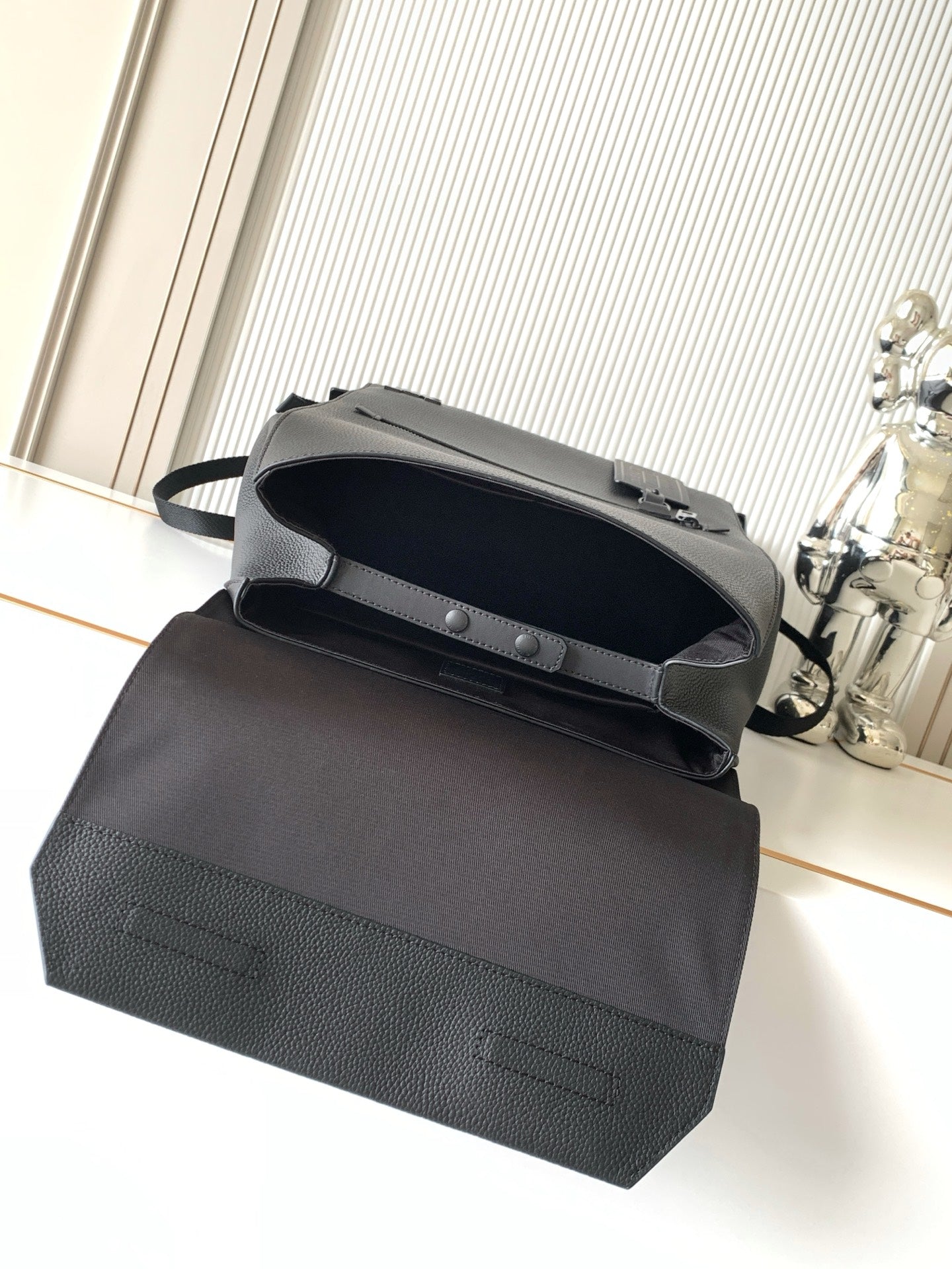LuxluxHouse Best Quality Bags Louis Vuitton Men