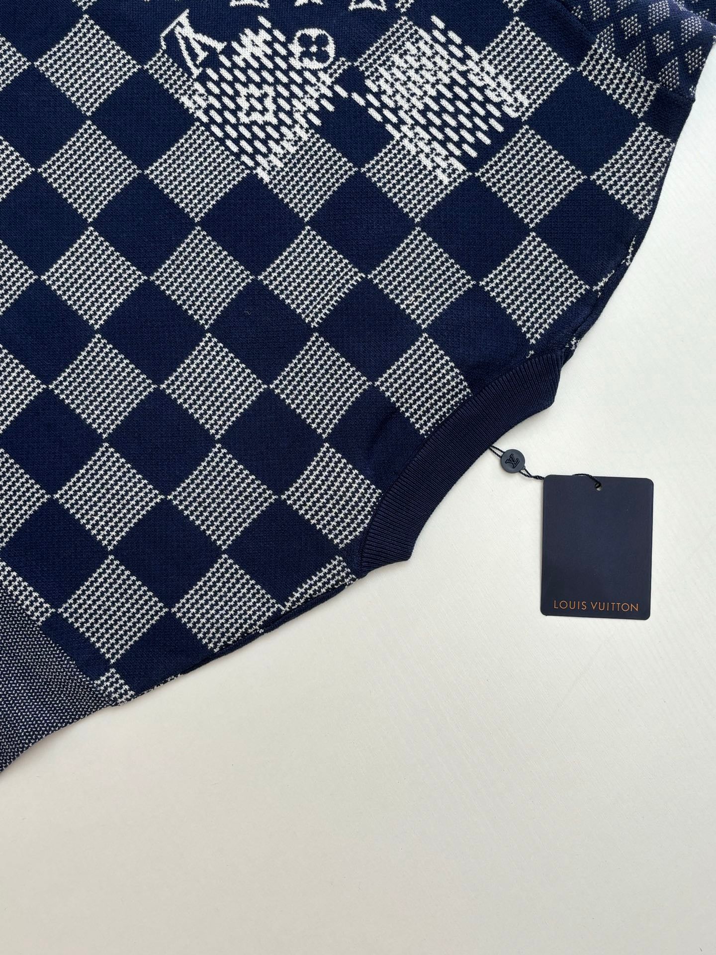 LuxluxHouse Best Quality Clothes T-shirt Loewe