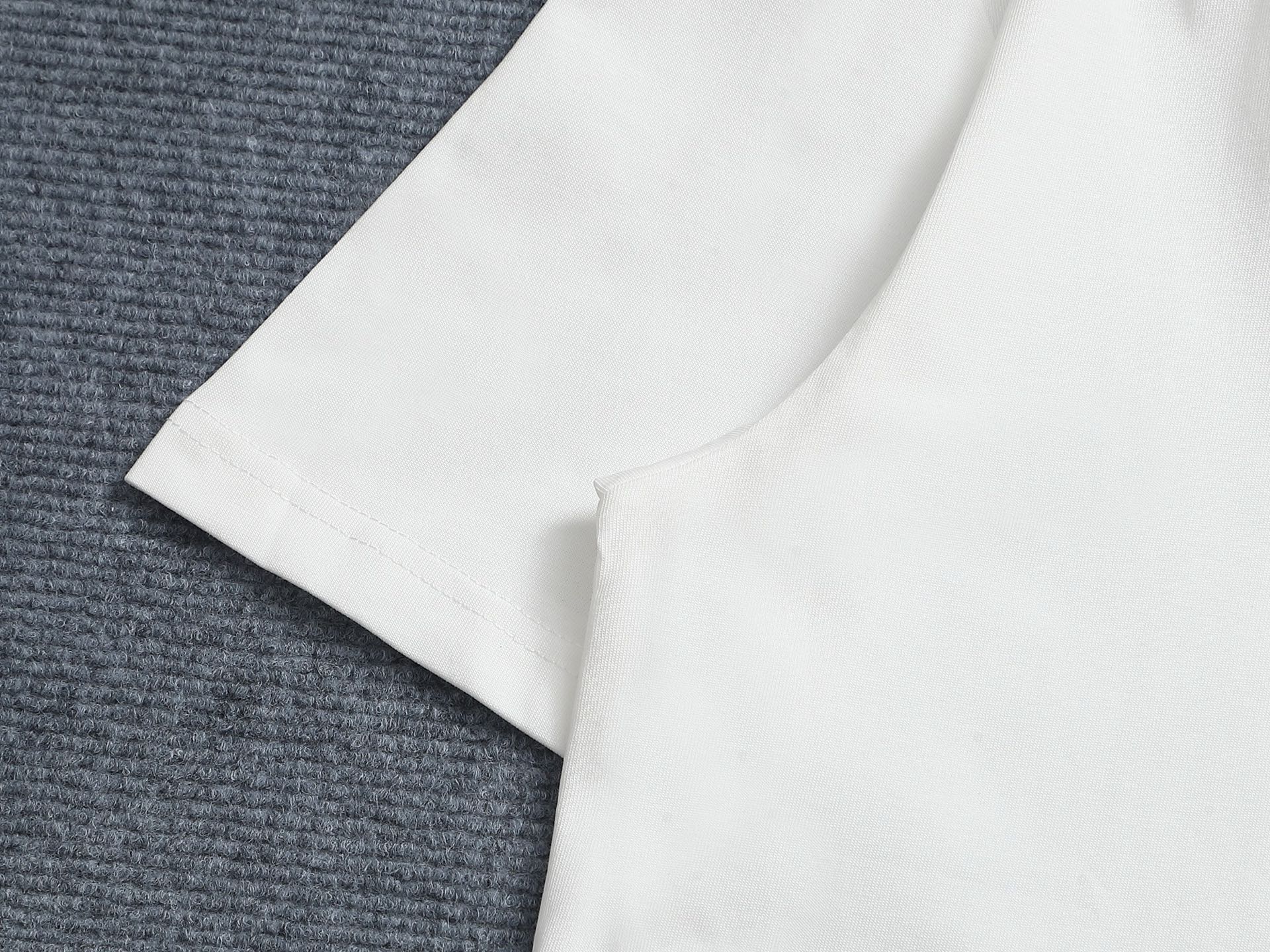 LuxluxHouse Best Quality Clothes T-shirt Loewe