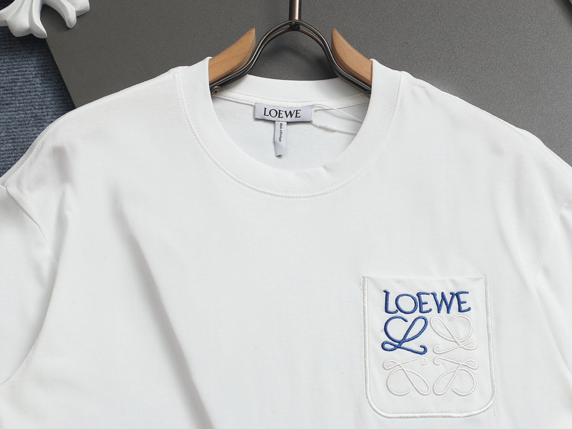 LuxluxHouse Best Quality Clothes T-shirt Loewe
