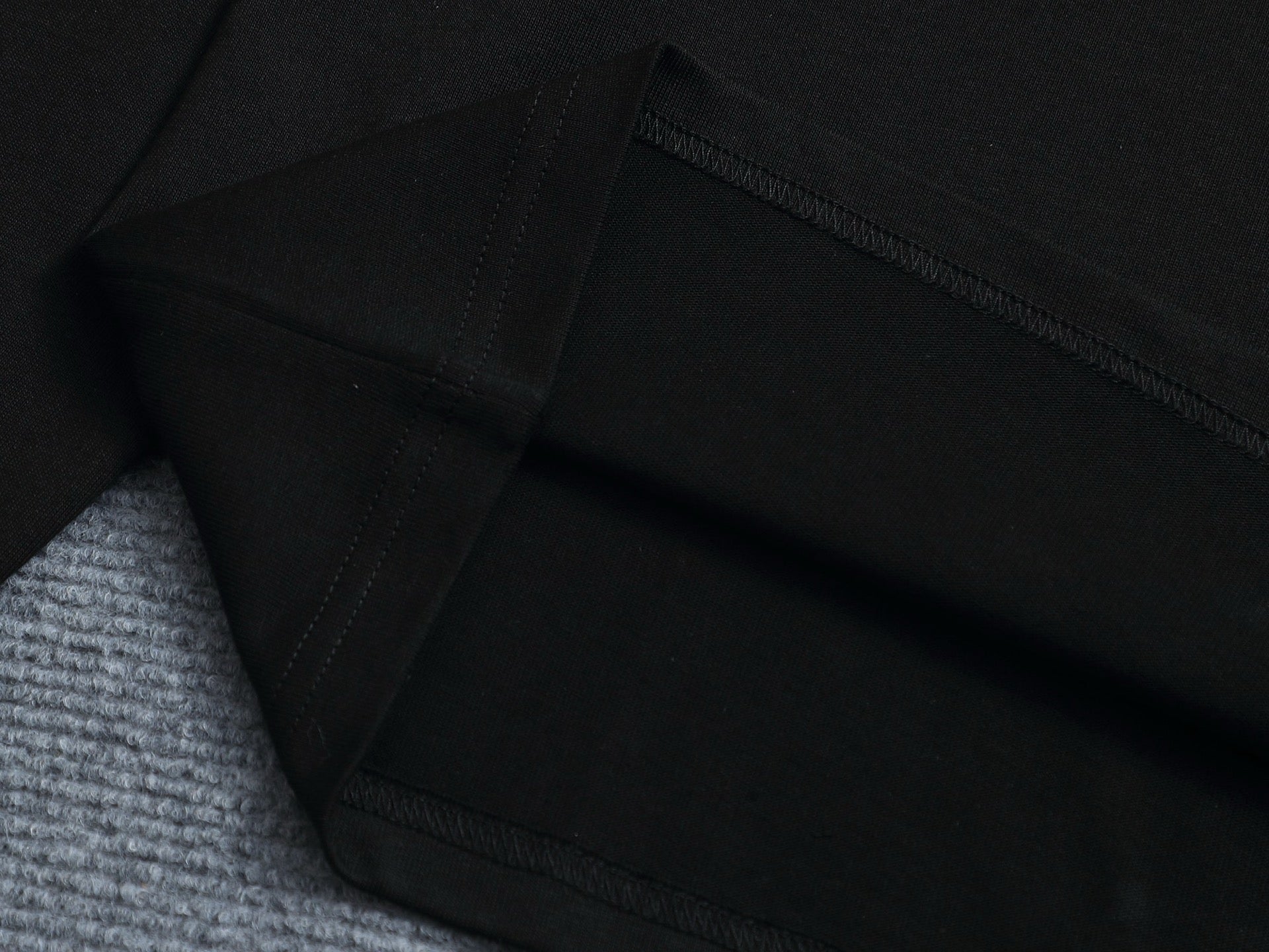 LuxluxHouse Best Quality Clothes T-shirt Arcteryx