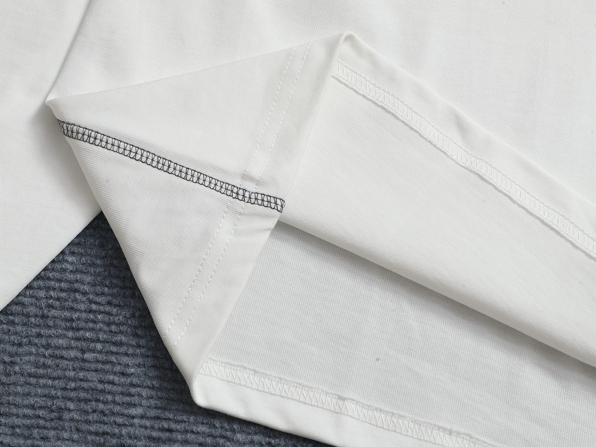 LuxluxHouse Best Quality Clothes T-shirt Arcteryx