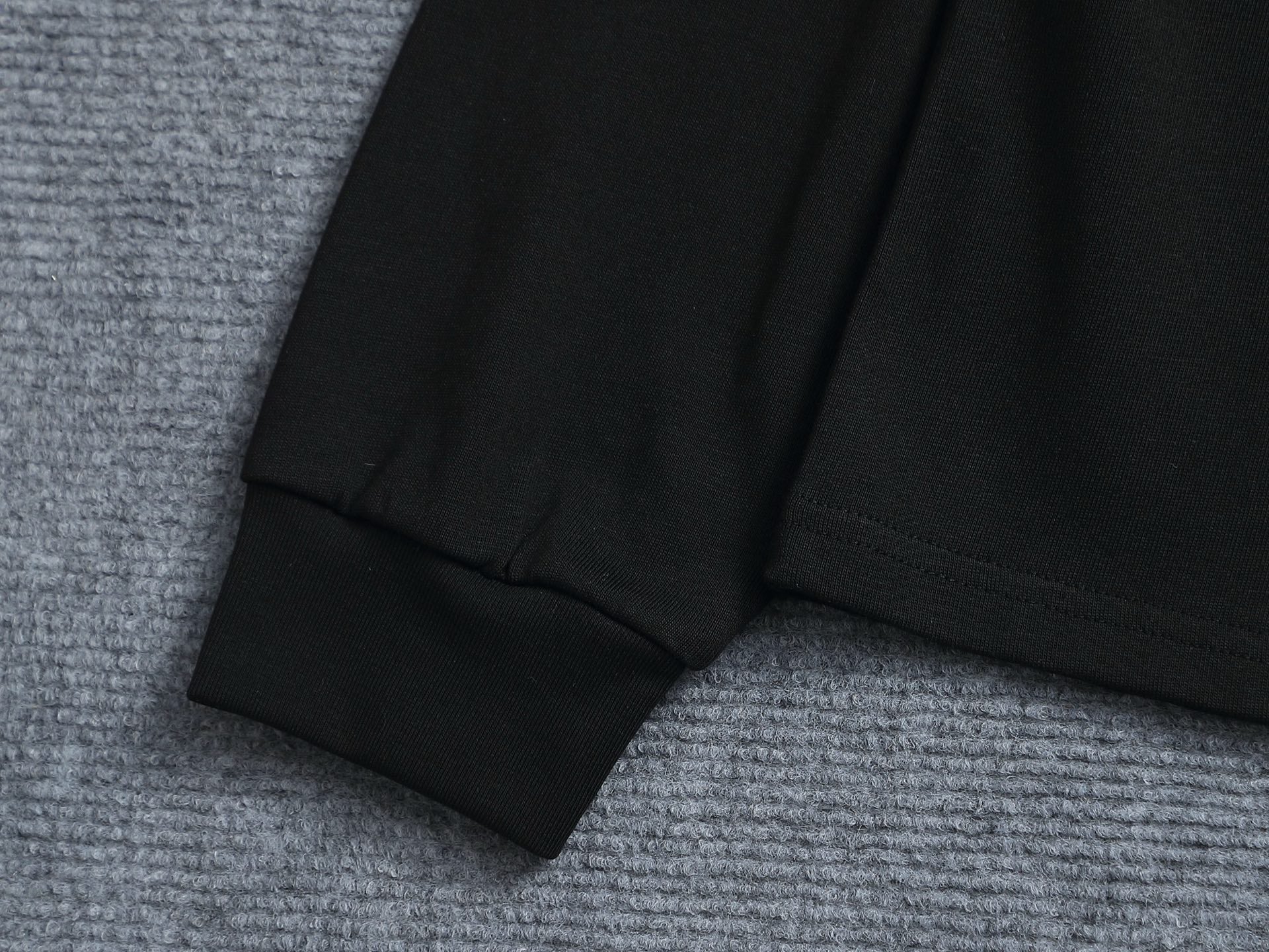 LuxluxHouse Best Quality Clothes T-shirt Arcteryx