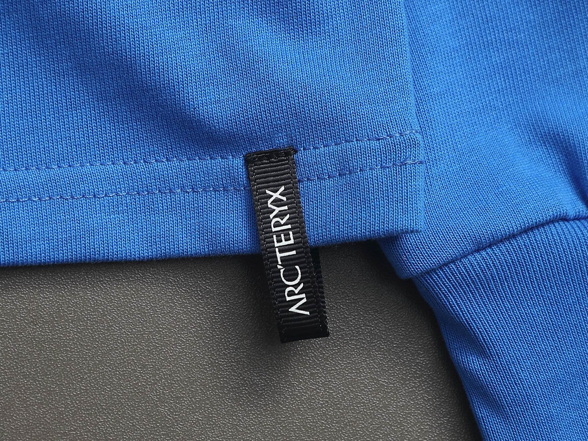 LuxluxHouse Best Quality Clothes T-shirt Arcteryx