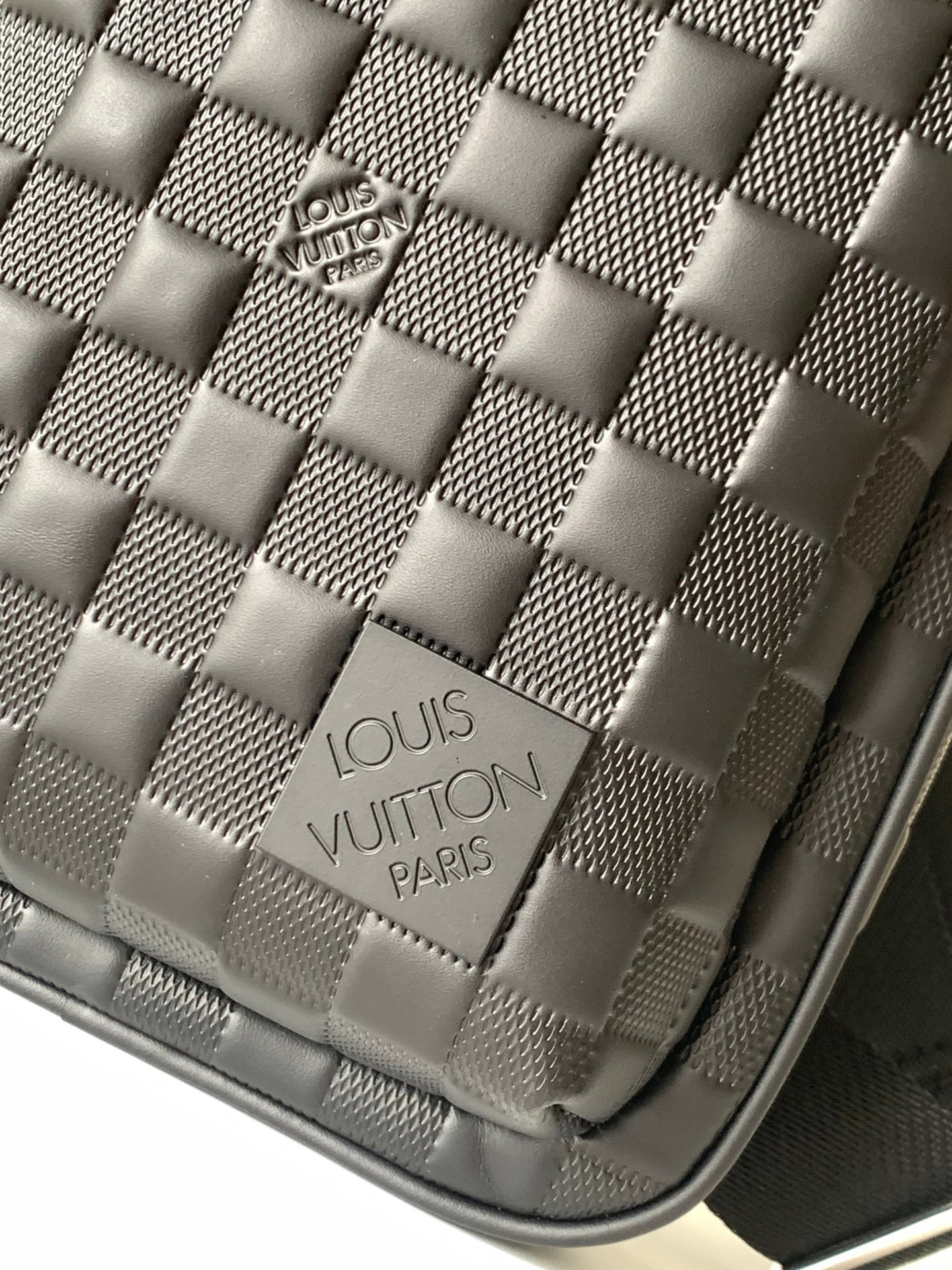 LuxluxHouse Best Quality Bags Louis Vuitton Men