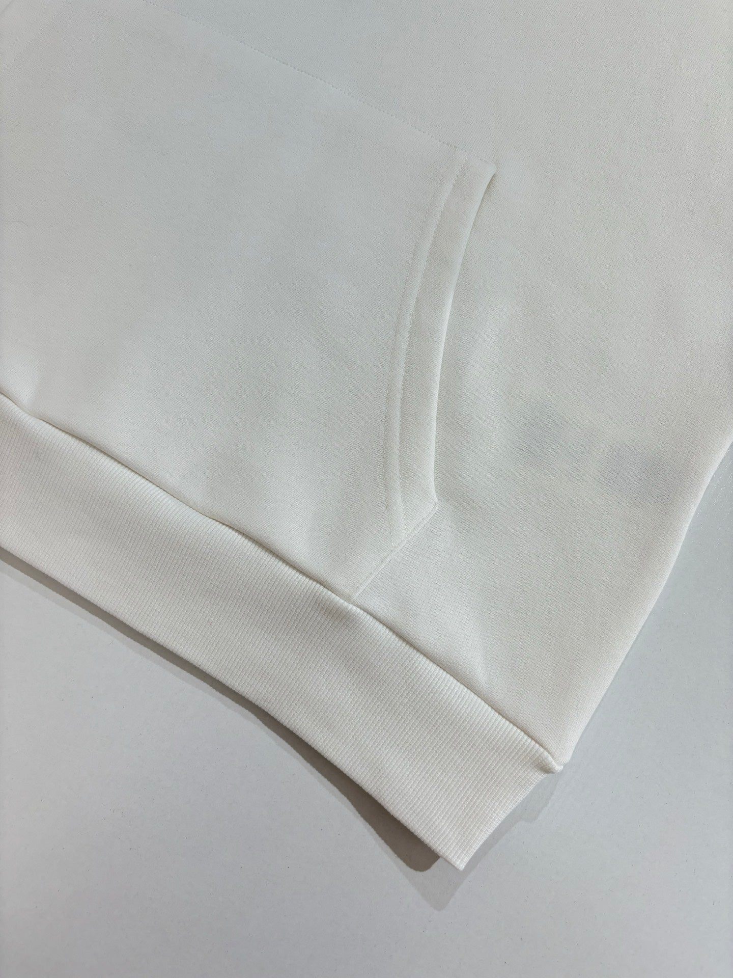 LuxluxHouse Best Quality Clothes Hoodie & Sweater Louis Vuitton