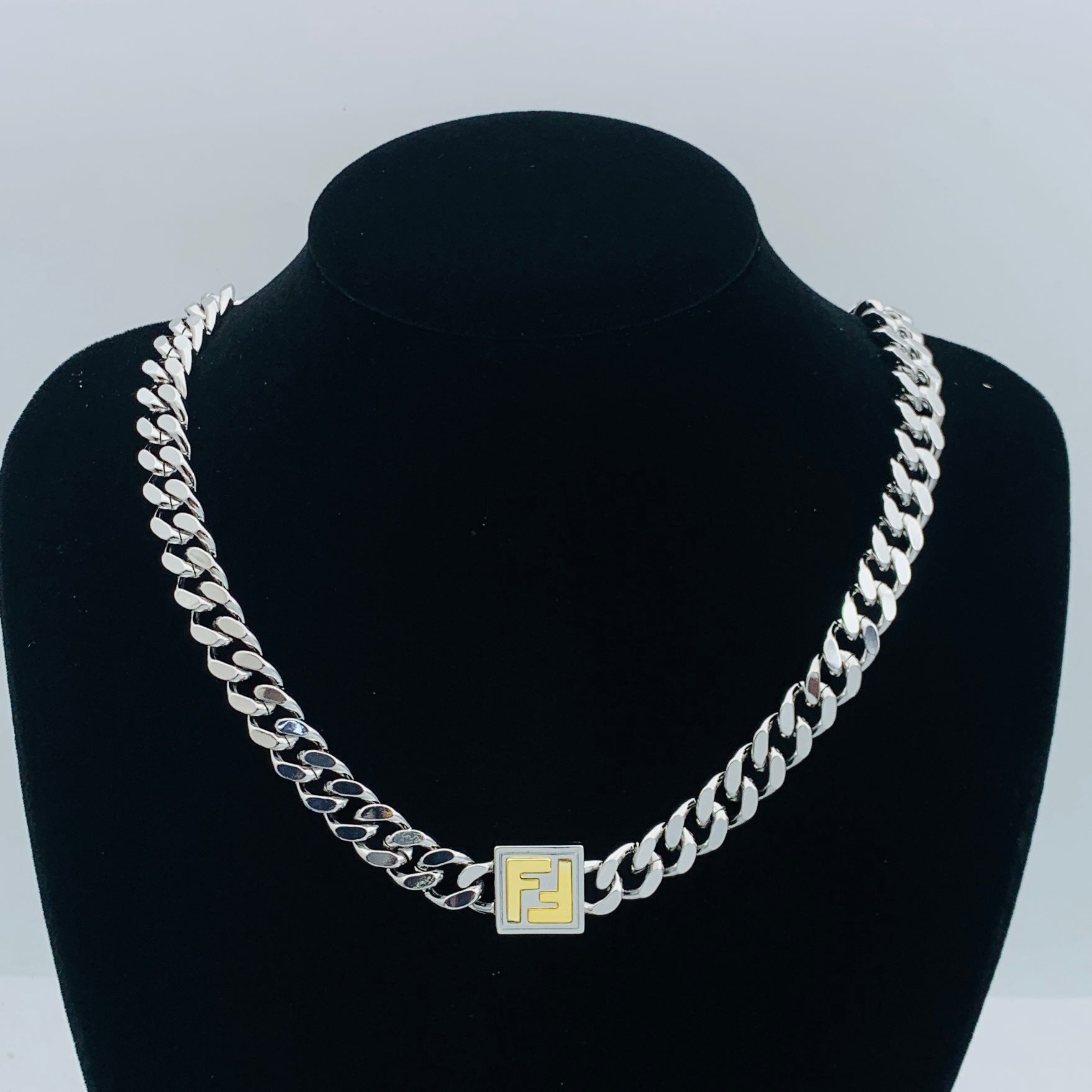 LuxluxHouse Low Price And High Quality Accessories Fendi