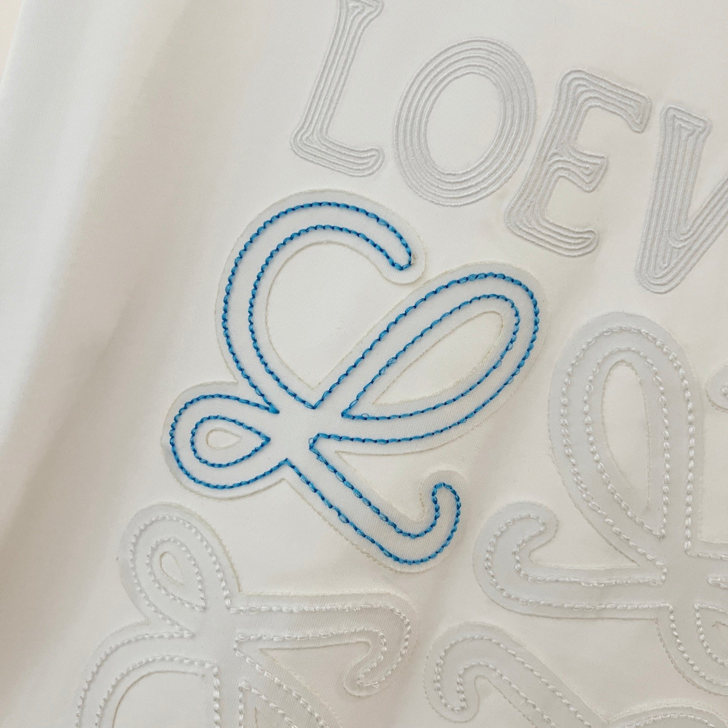 LuxluxHouse Best Quality Clothes T-shirt Loewe
