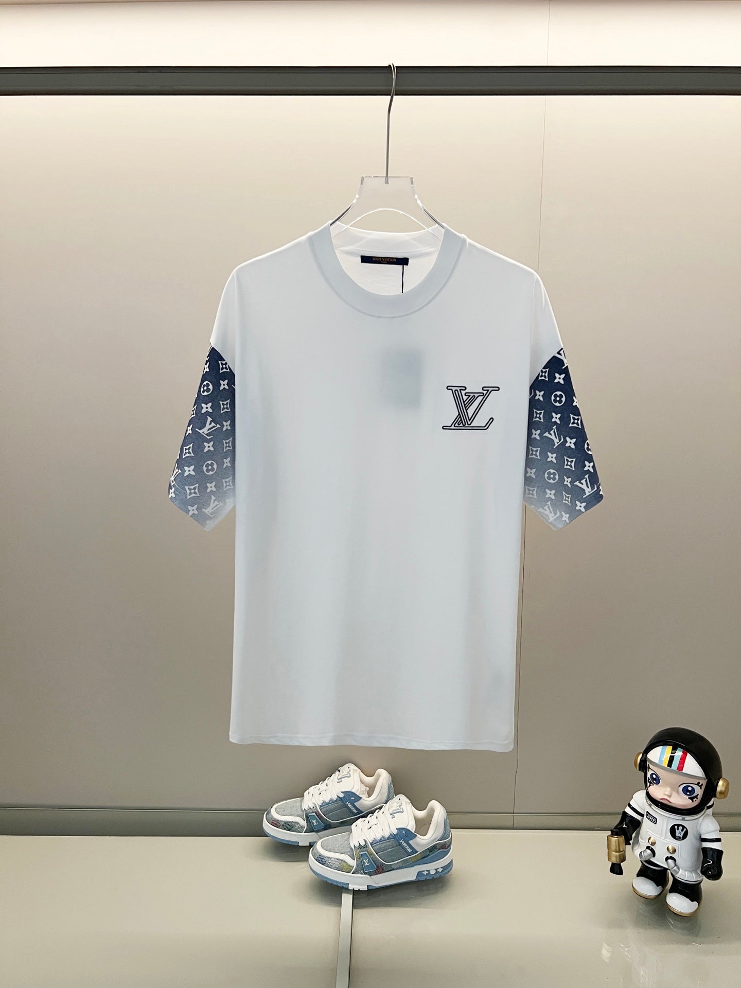 LuxluxHouse Best Quality Clothes T-shirt Louis Vuitton