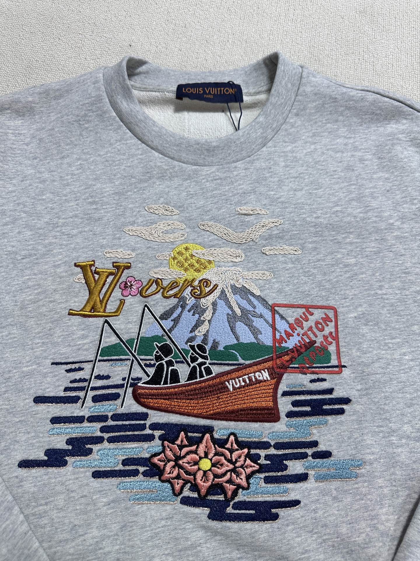 LuxluxHouse Best Quality Clothes Hoodie & Sweater Louis Vuitton