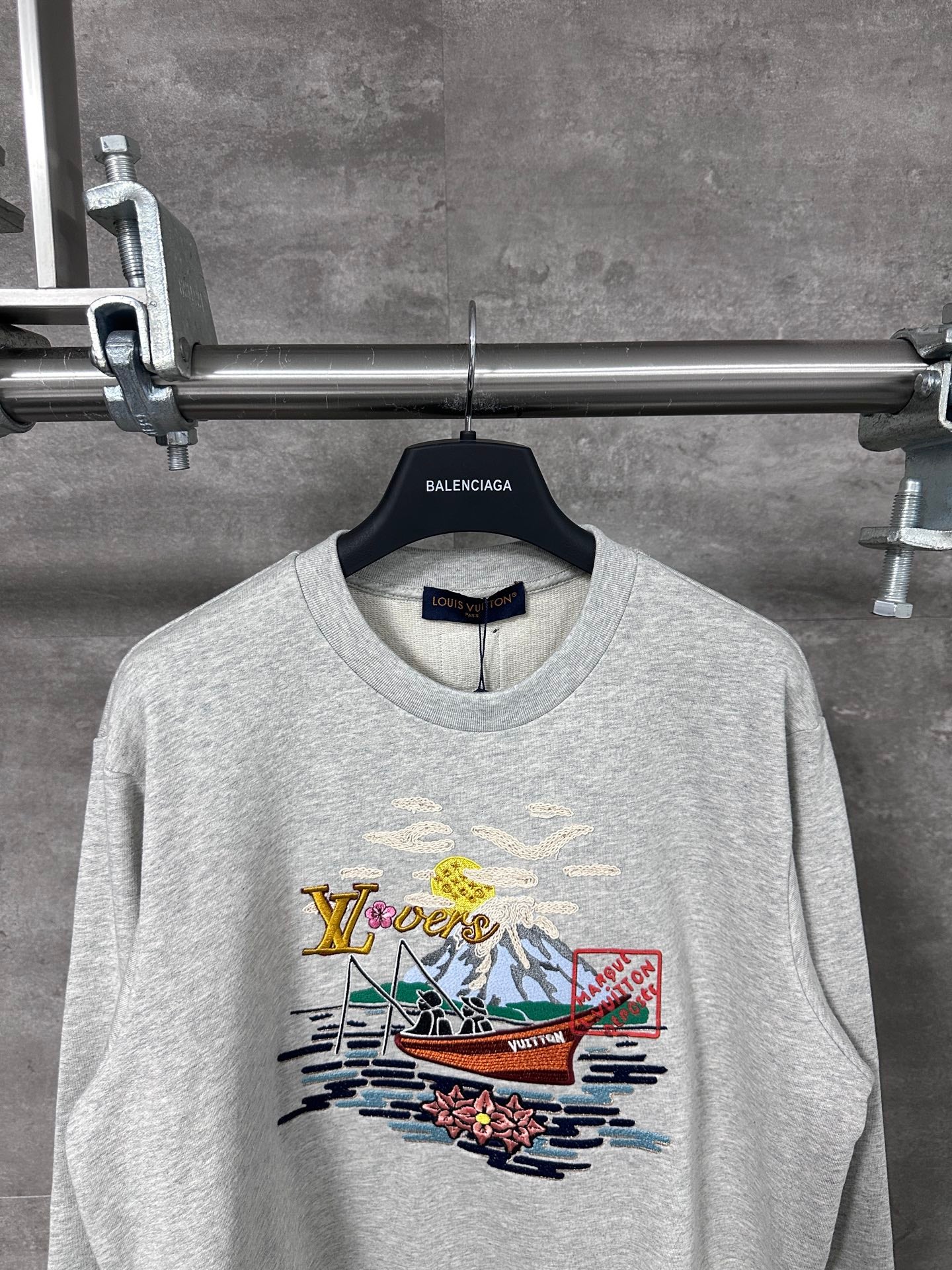 LuxluxHouse Best Quality Clothes Hoodie & Sweater Louis Vuitton