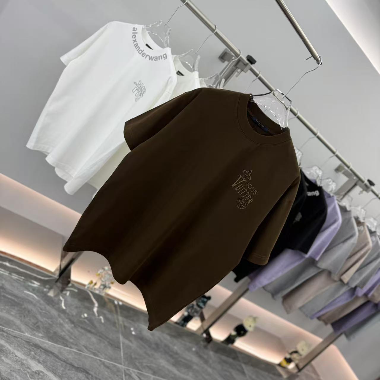 LuxluxHouse Best Quality Clothes T-shirt Louis Vuitton