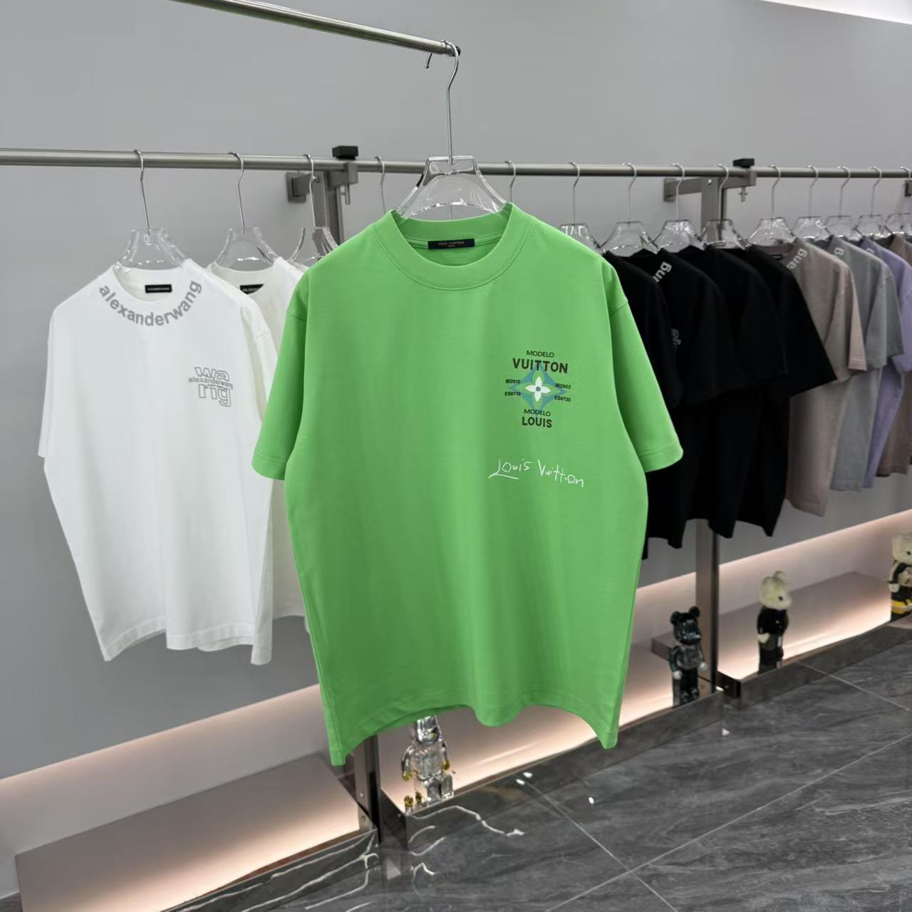 LuxluxHouse Best Quality Clothes T-shirt Louis Vuitton