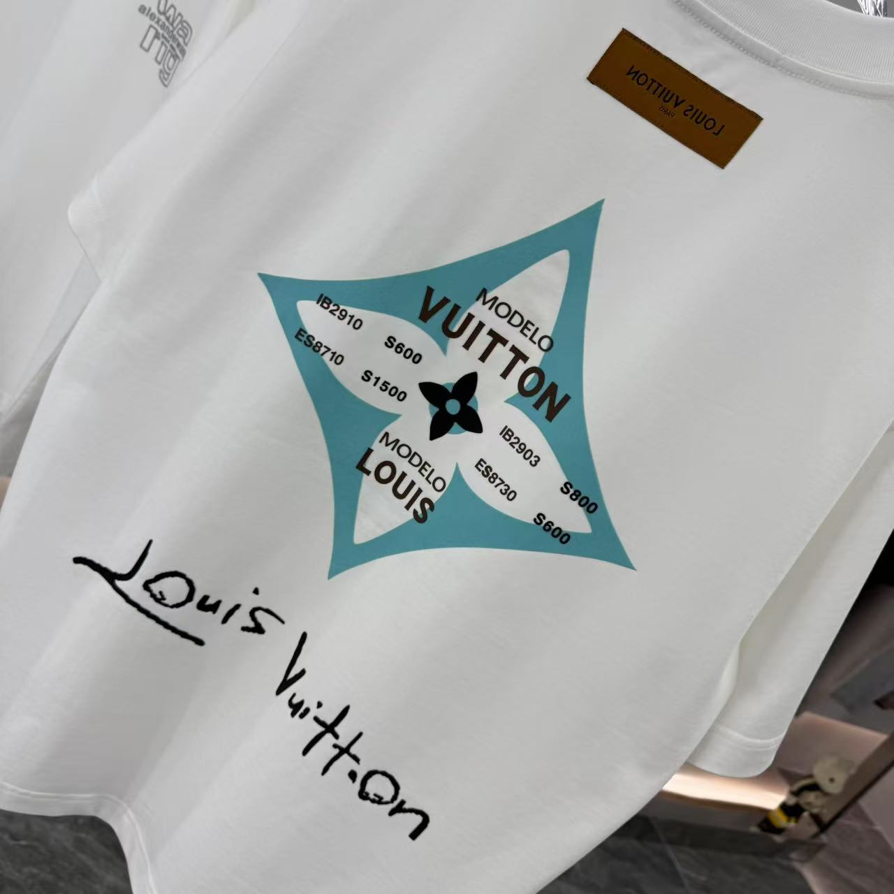 LuxluxHouse Best Quality Clothes T-shirt Louis Vuitton
