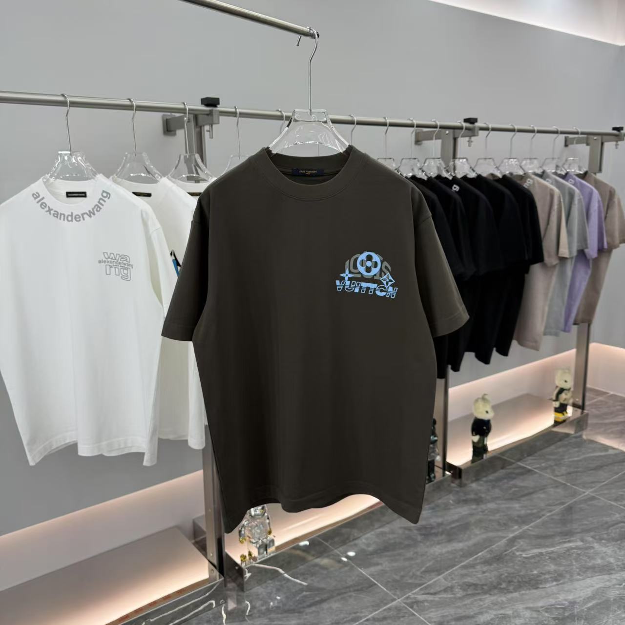 LuxluxHouse Best Quality Clothes T-shirt Louis Vuitton
