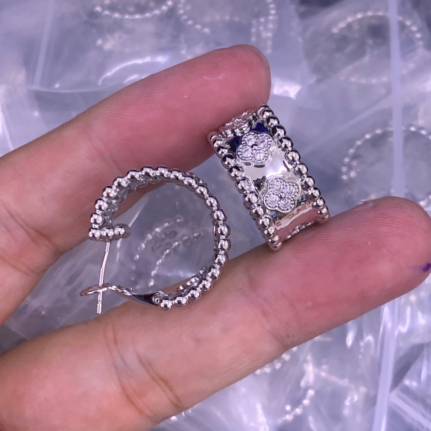 LuxluxHouse Low Price And High Quality Accessories Van Cleef & Arpels
