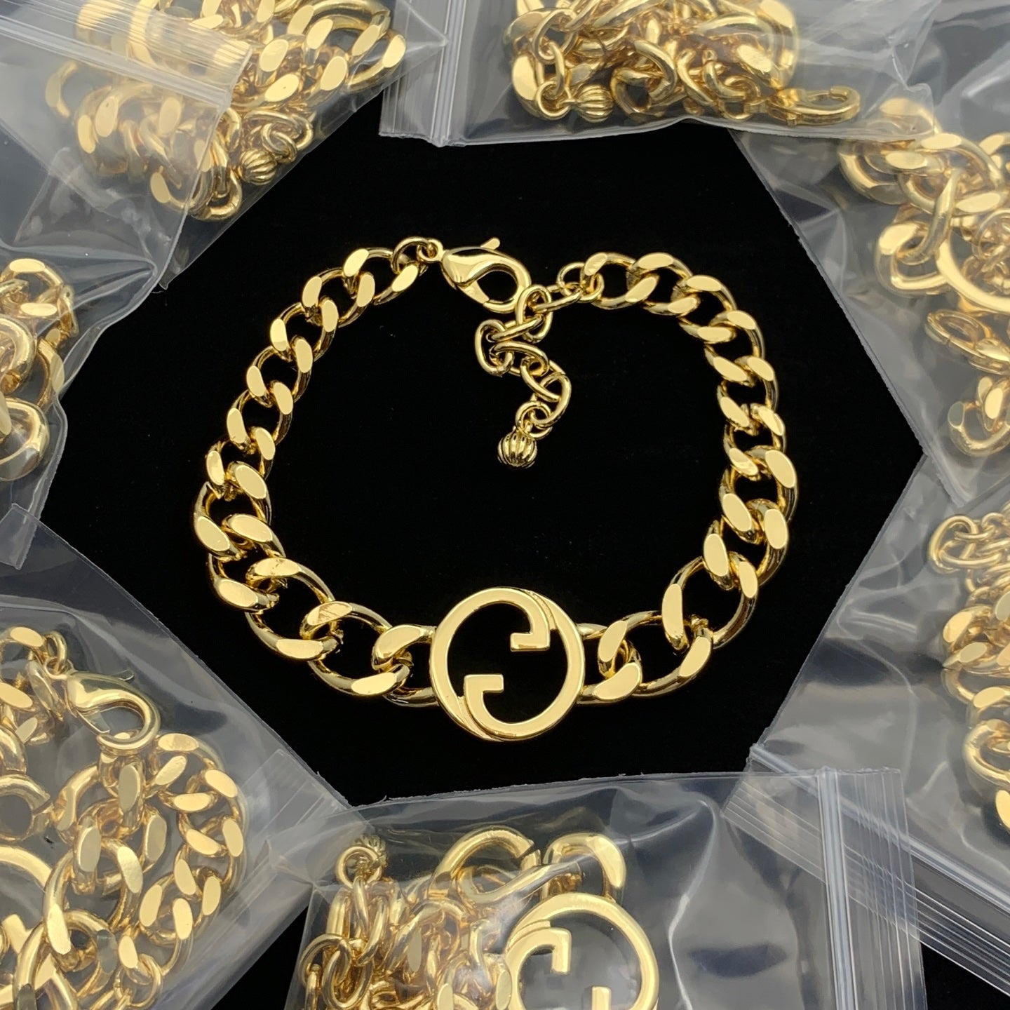 LuxluxHouse Low Price And High Quality Accessories Gucci