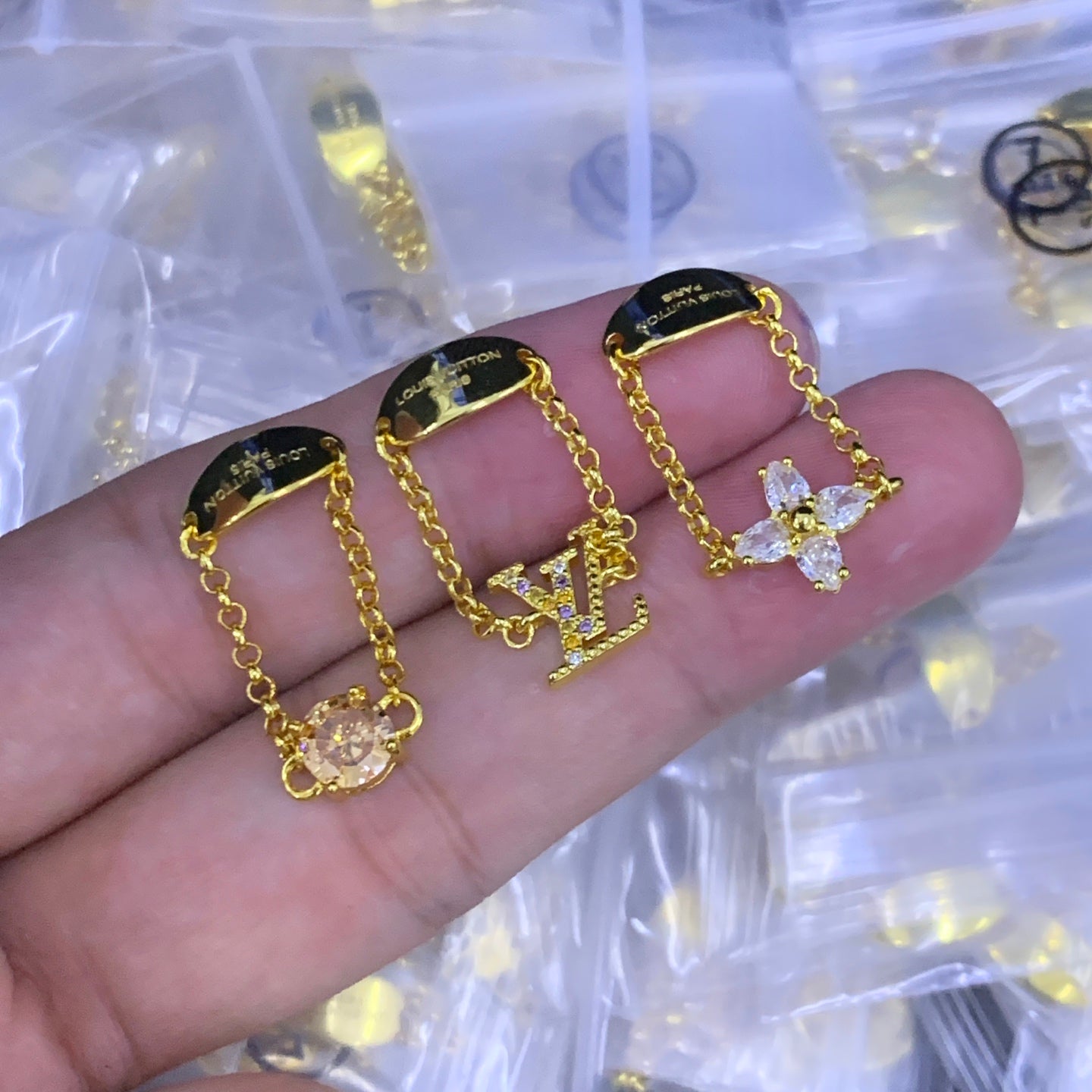 LuxluxHouse Low Price And High Quality Accessories Louis Vuitton