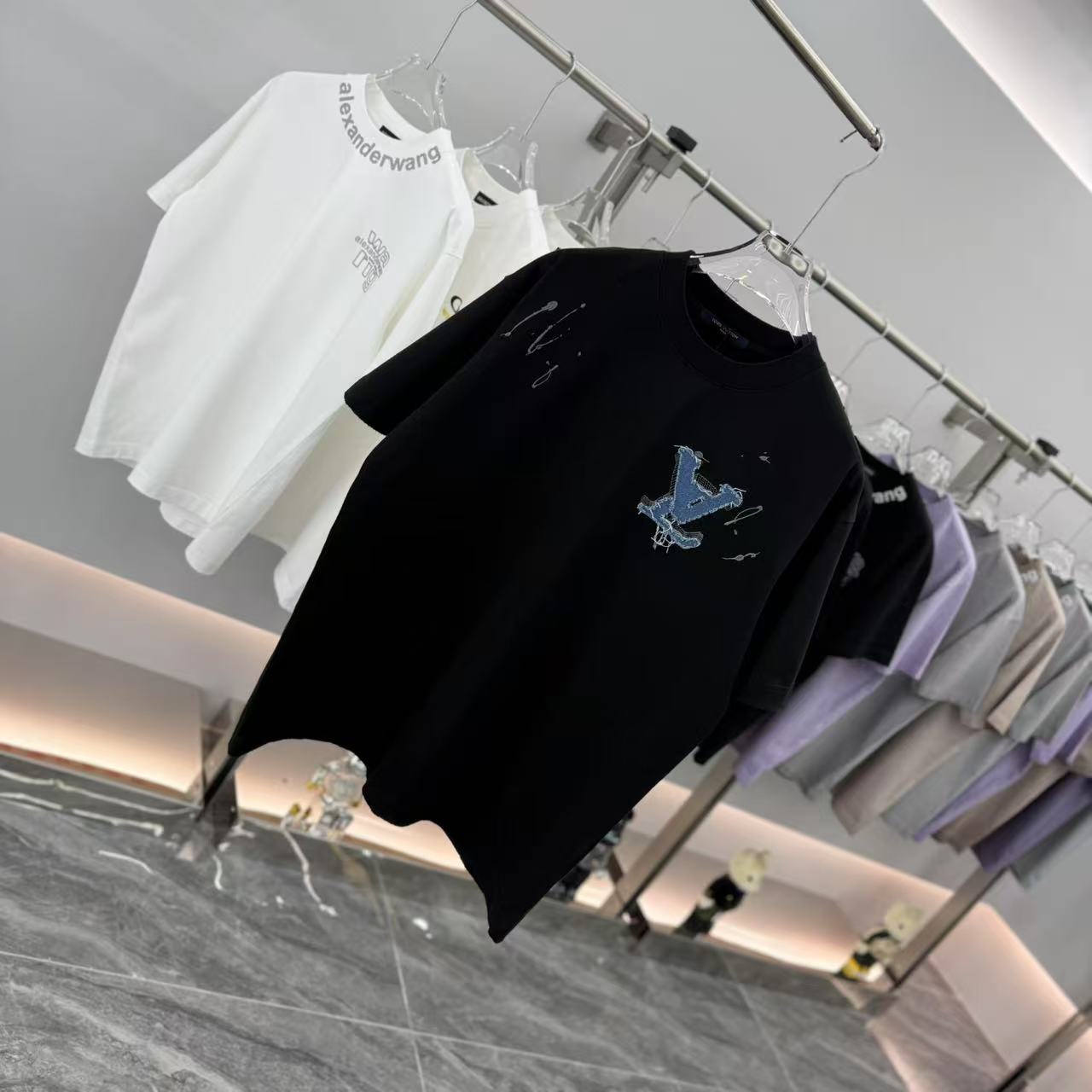 LuxluxHouse Best Quality Clothes T-shirt Louis Vuitton