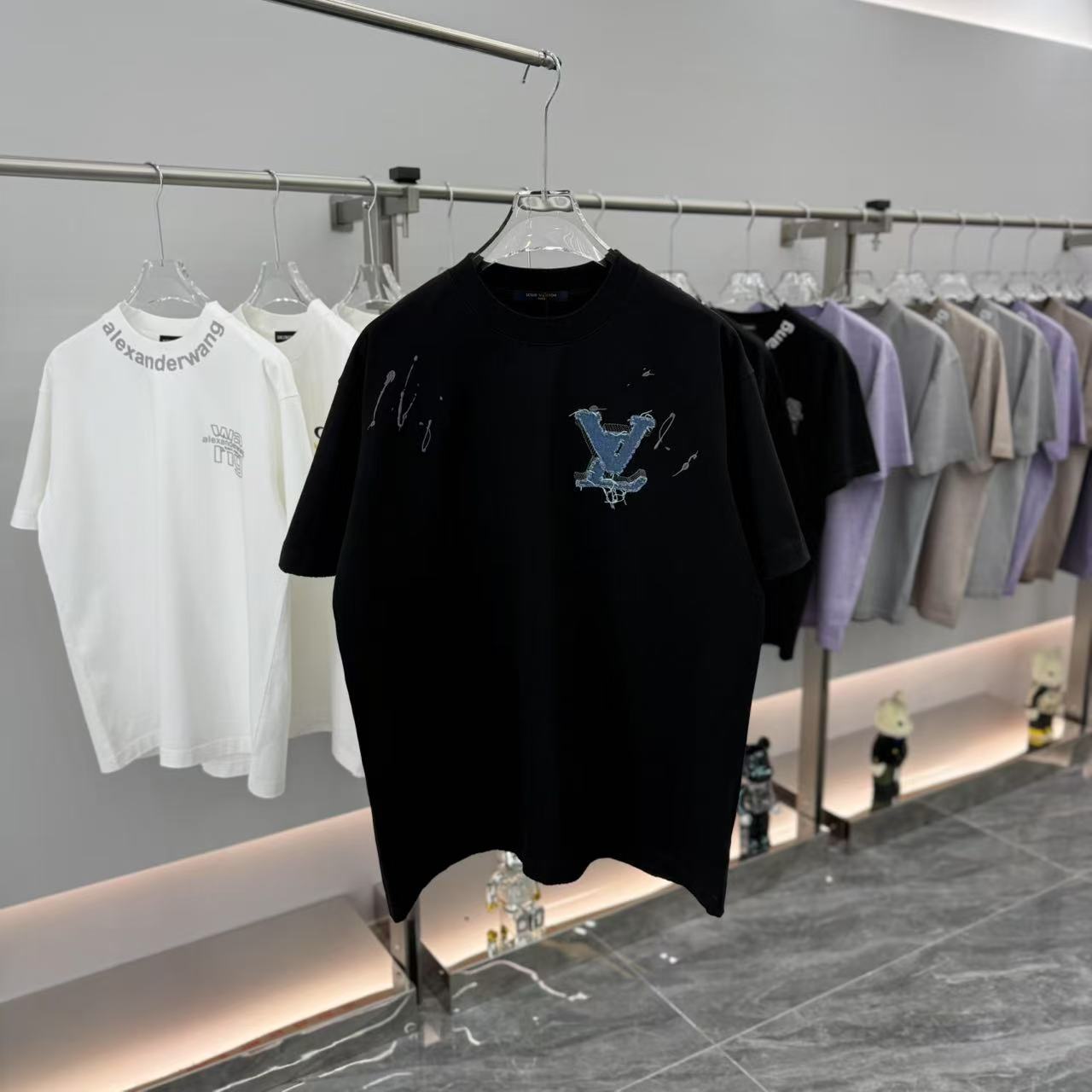 LuxluxHouse Best Quality Clothes T-shirt Louis Vuitton