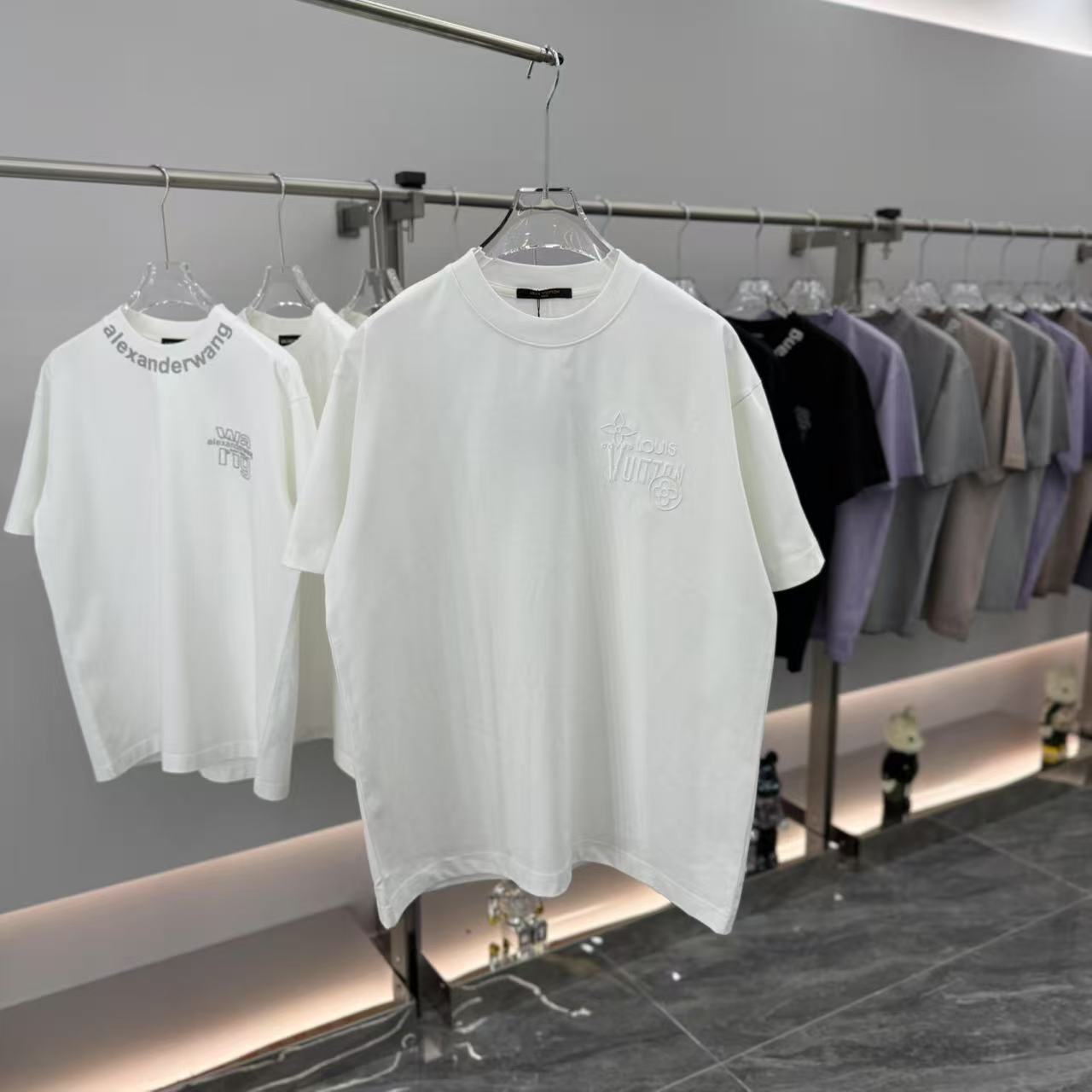 LuxluxHouse Best Quality Clothes T-shirt Louis Vuitton