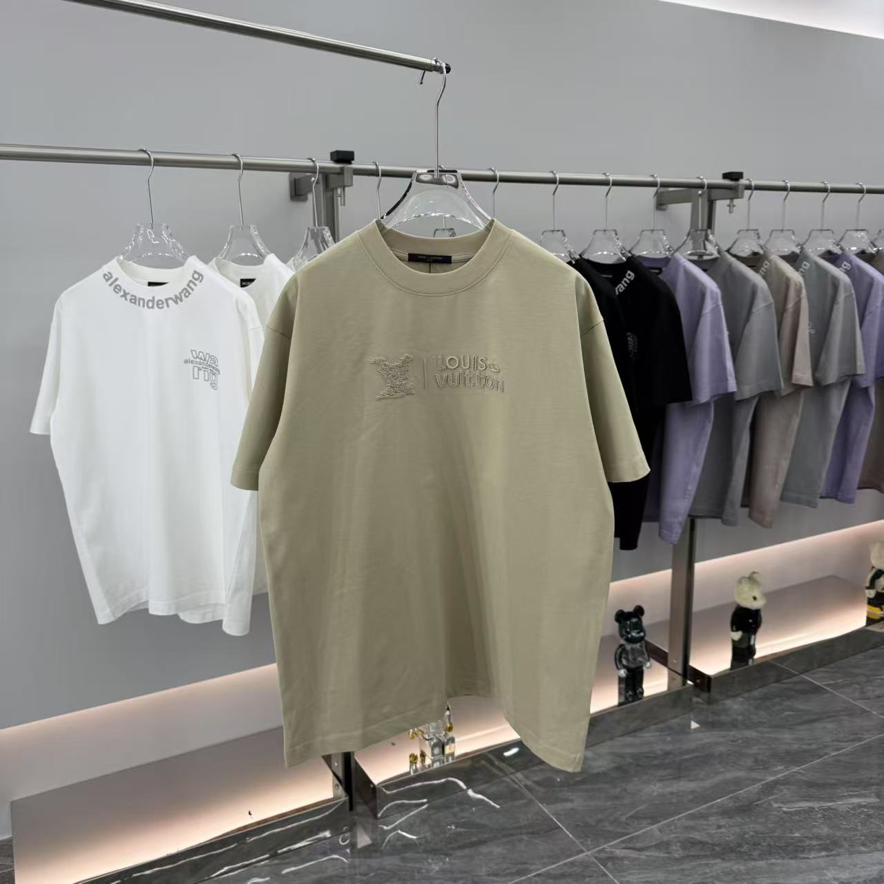 LuxluxHouse Best Quality Clothes T-shirt Louis Vuitton