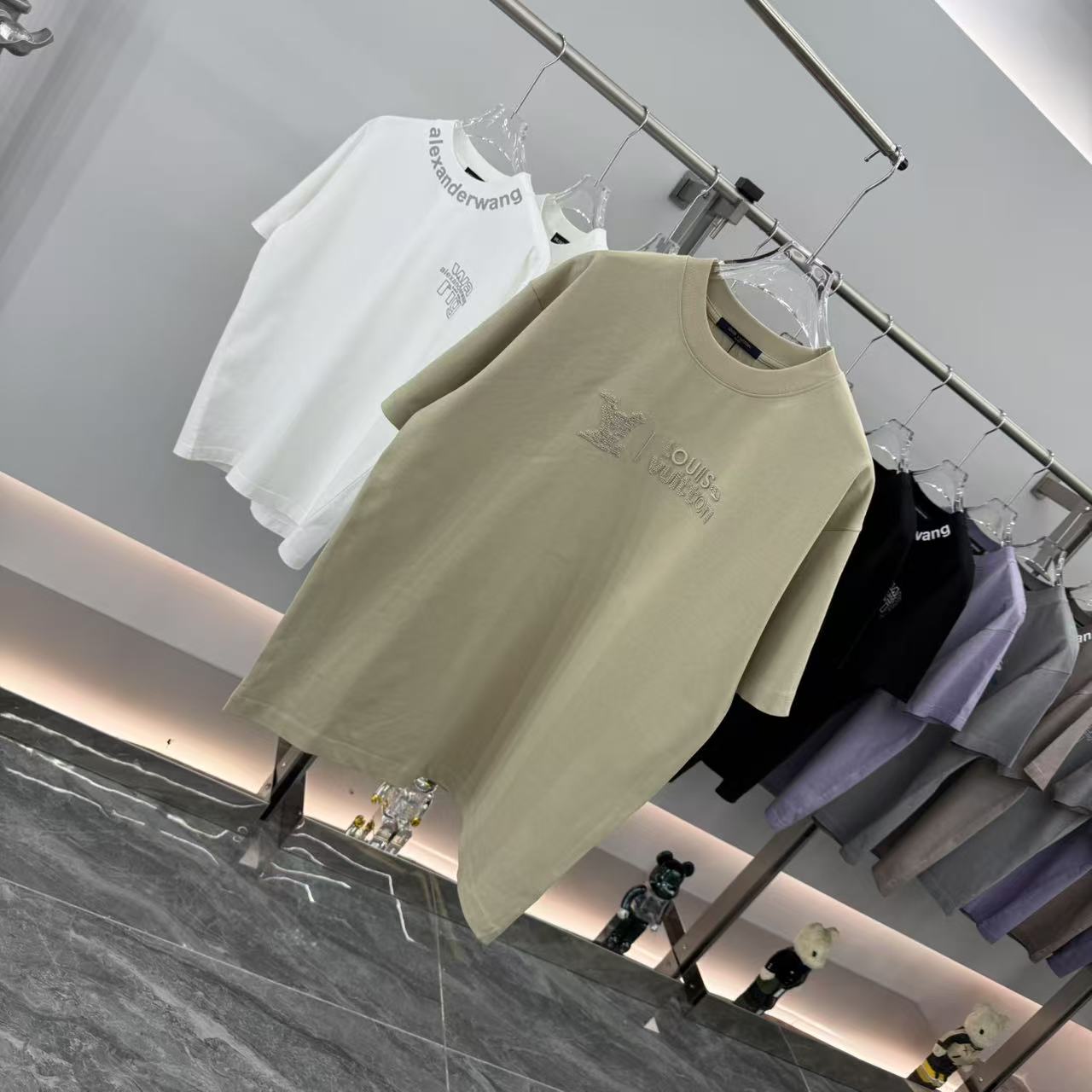 LuxluxHouse Best Quality Clothes T-shirt Louis Vuitton