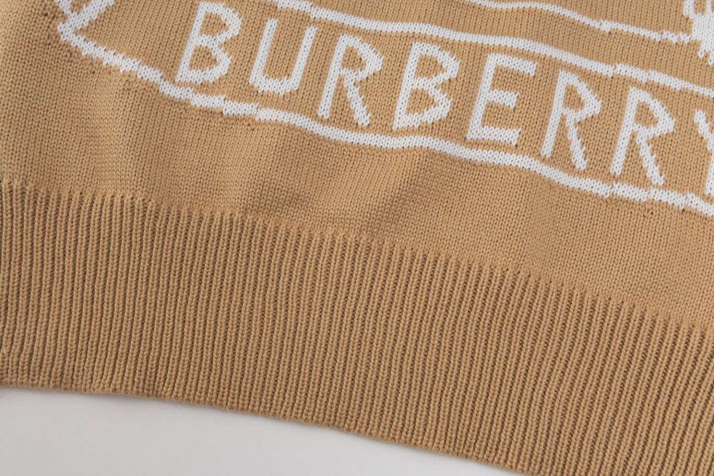 LuxluxHouse Best Quality Clothes Burberry Hoodie & Sweater