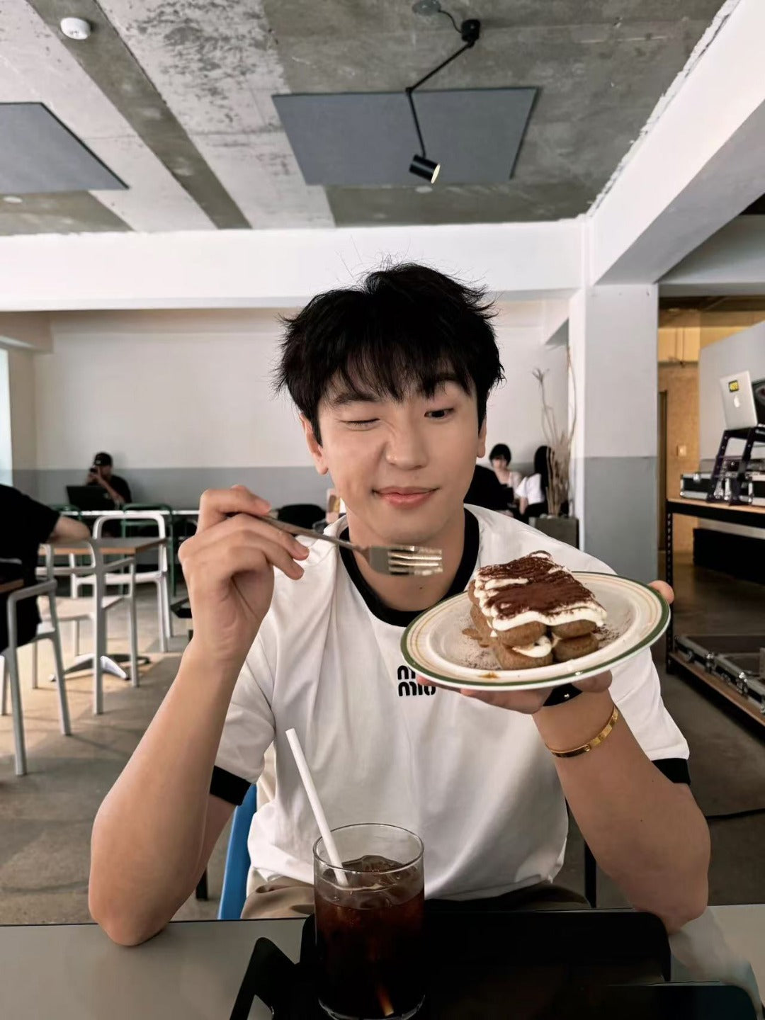 LuxluxHouse Best Quality Clothes Miu Miu T-shirt