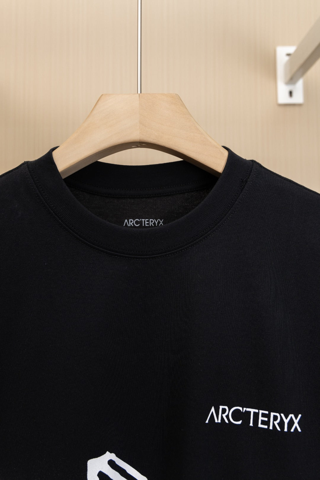 LuxluxHouse Best Quality Clothes T-shirt Arcteryx