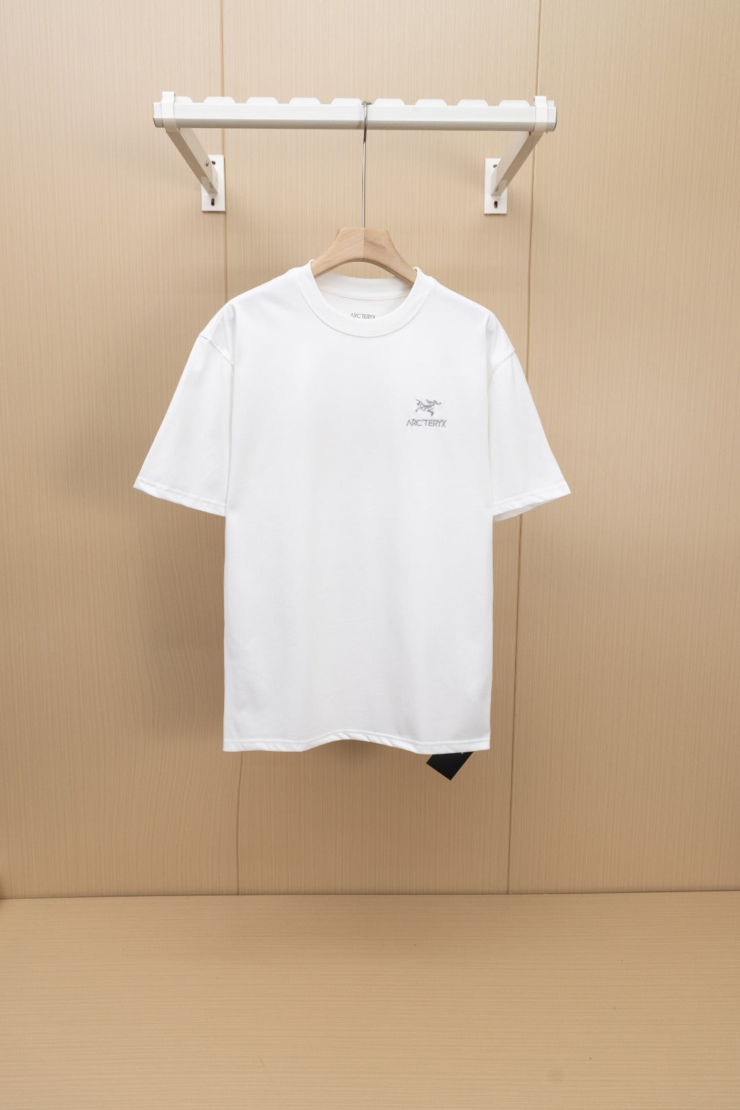 LuxluxHouse Best Quality Clothes T-shirt Arcteryx