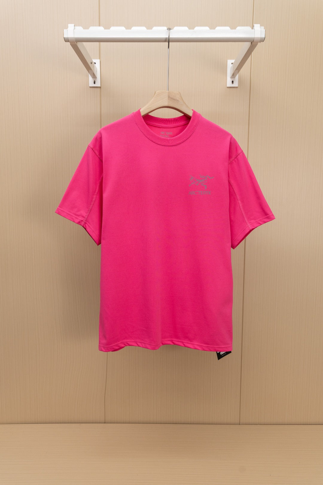 LuxluxHouse Best Quality Clothes T-shirt Arcteryx