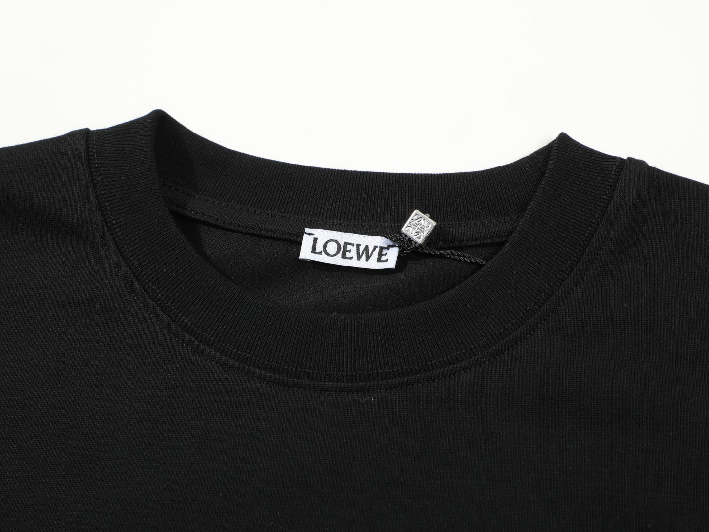 LuxluxHouse Best Quality Clothes T-shirt Loewe