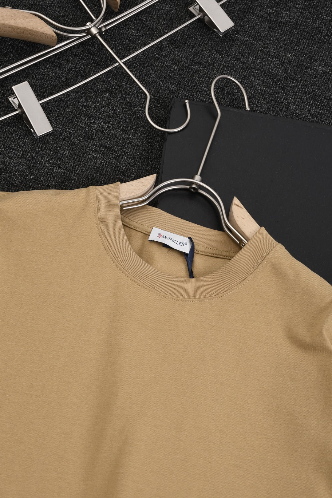 LuxluxHouse Best Quality Clothes T-shirt Moncler