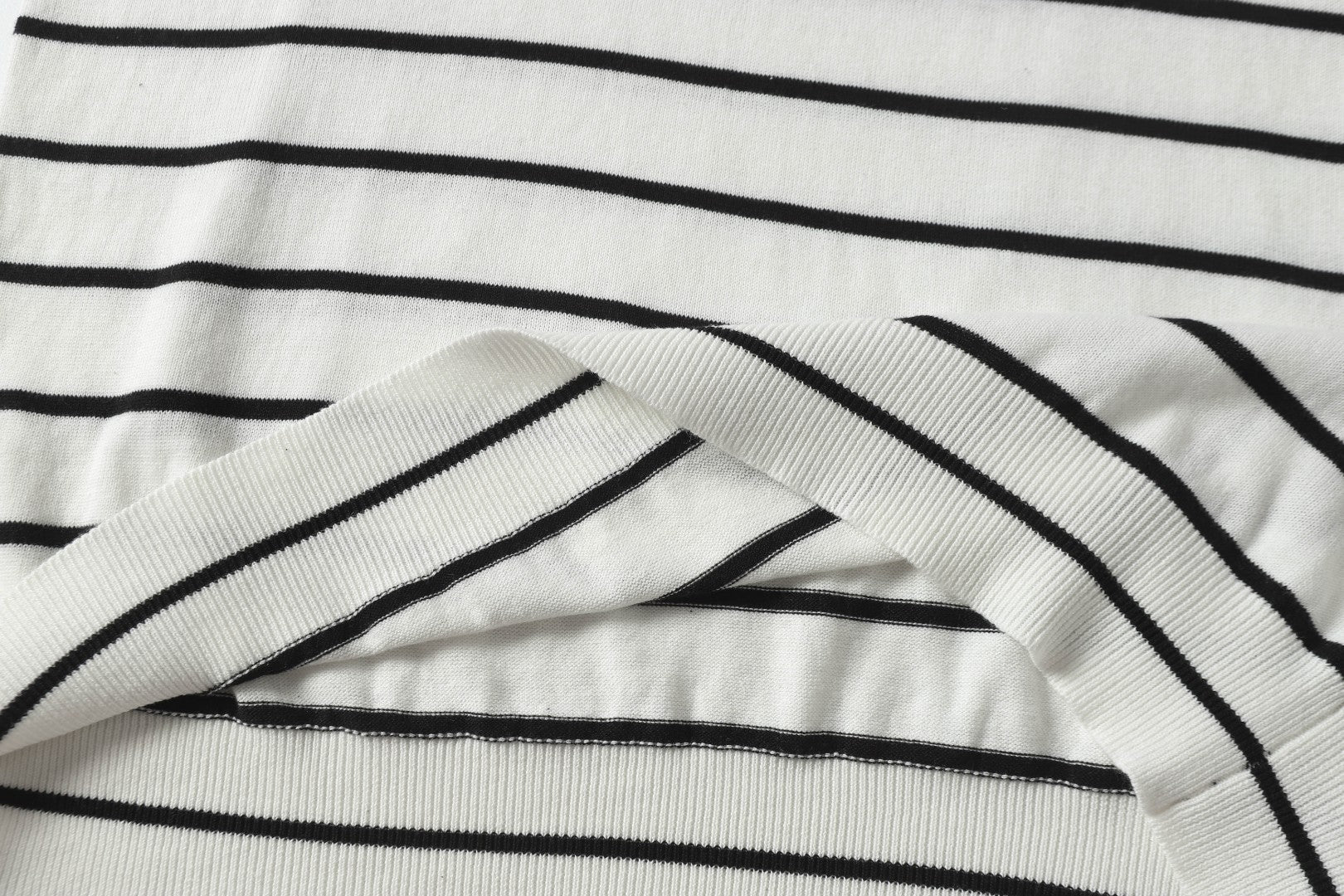 LuxluxHouse Best Quality Clothes T-shirt Prada