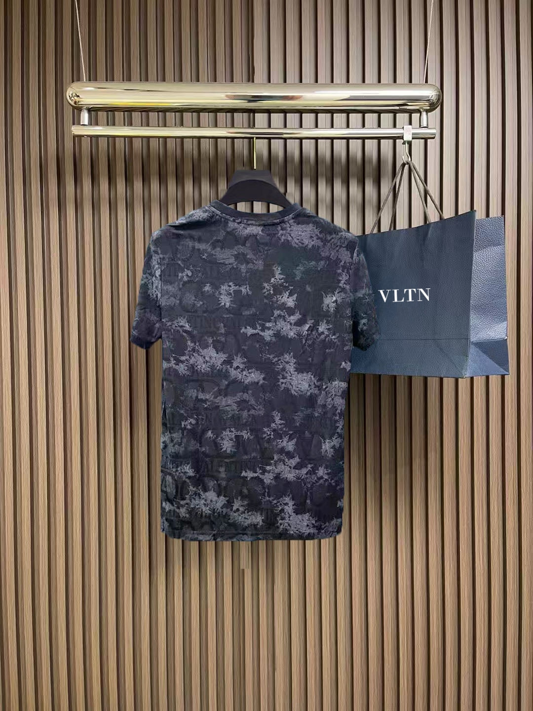 LuxluxHouse Best Quality Clothes Valentino T-shirt