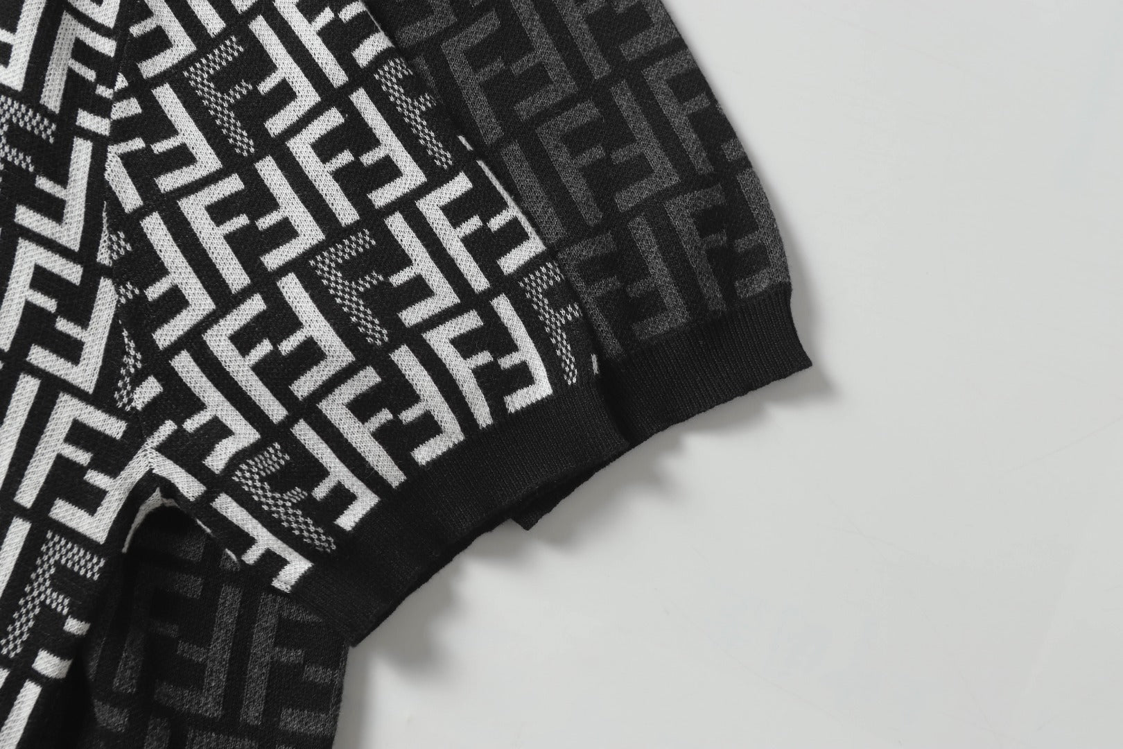 LuxluxHouse Best Quality Clothes Fendi T-shirt