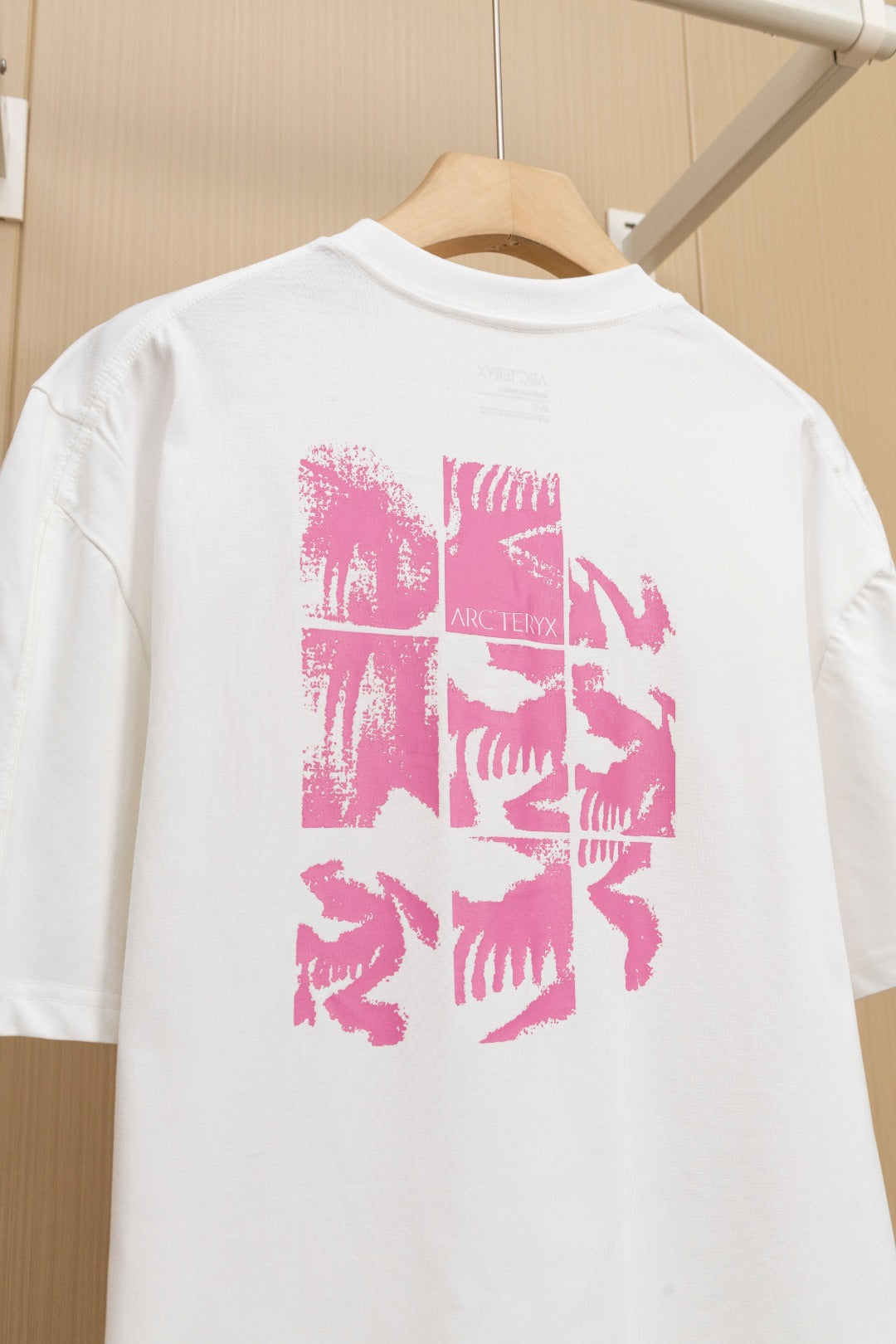 LuxluxHouse Best Quality Clothes T-shirt Arcteryx