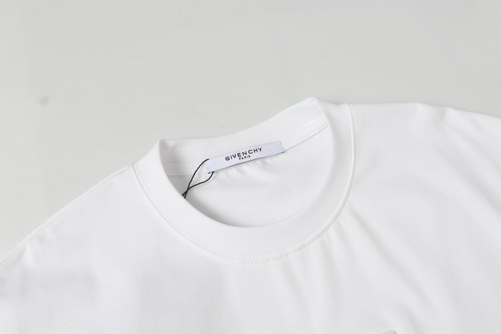 LuxluxHouse Best Quality Clothes Givenchy T-shirt