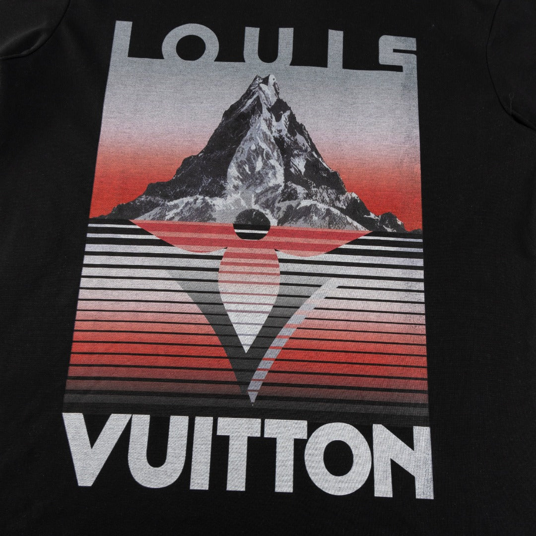 LuxluxHouse Best Quality Clothes T-shirt Louis Vuitton