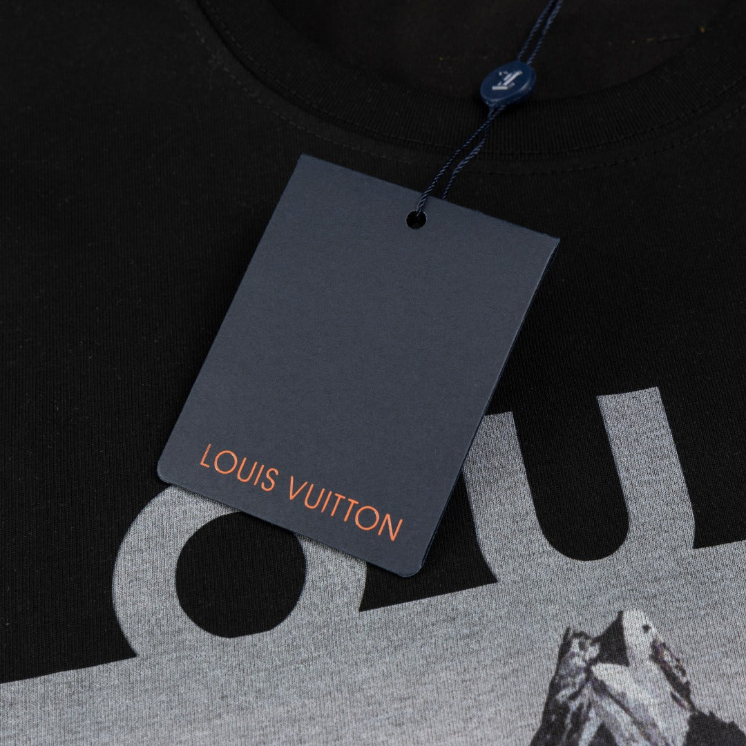 LuxluxHouse Best Quality Clothes T-shirt Louis Vuitton