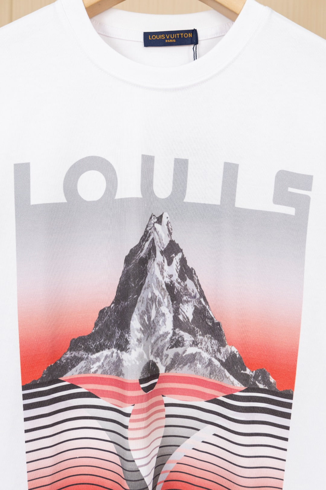 LuxluxHouse Best Quality Clothes T-shirt Louis Vuitton