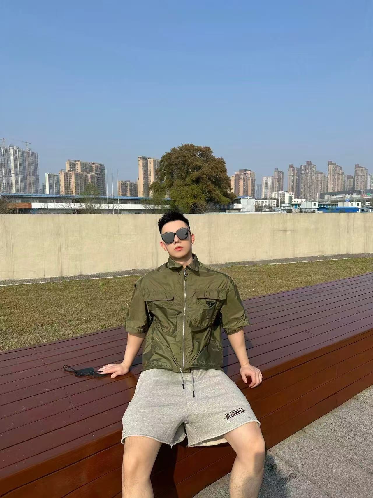 LuxluxHouse Best Quality Clothes Shirts&Polo Prada