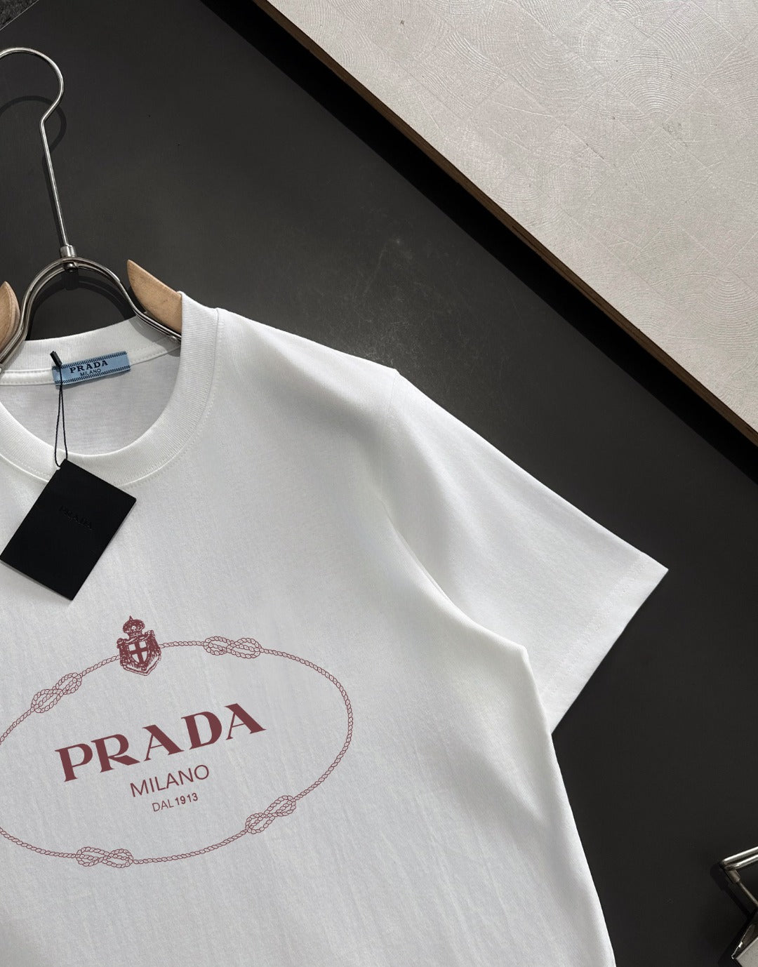 LuxluxHouse Best Quality Clothes T-shirt Prada